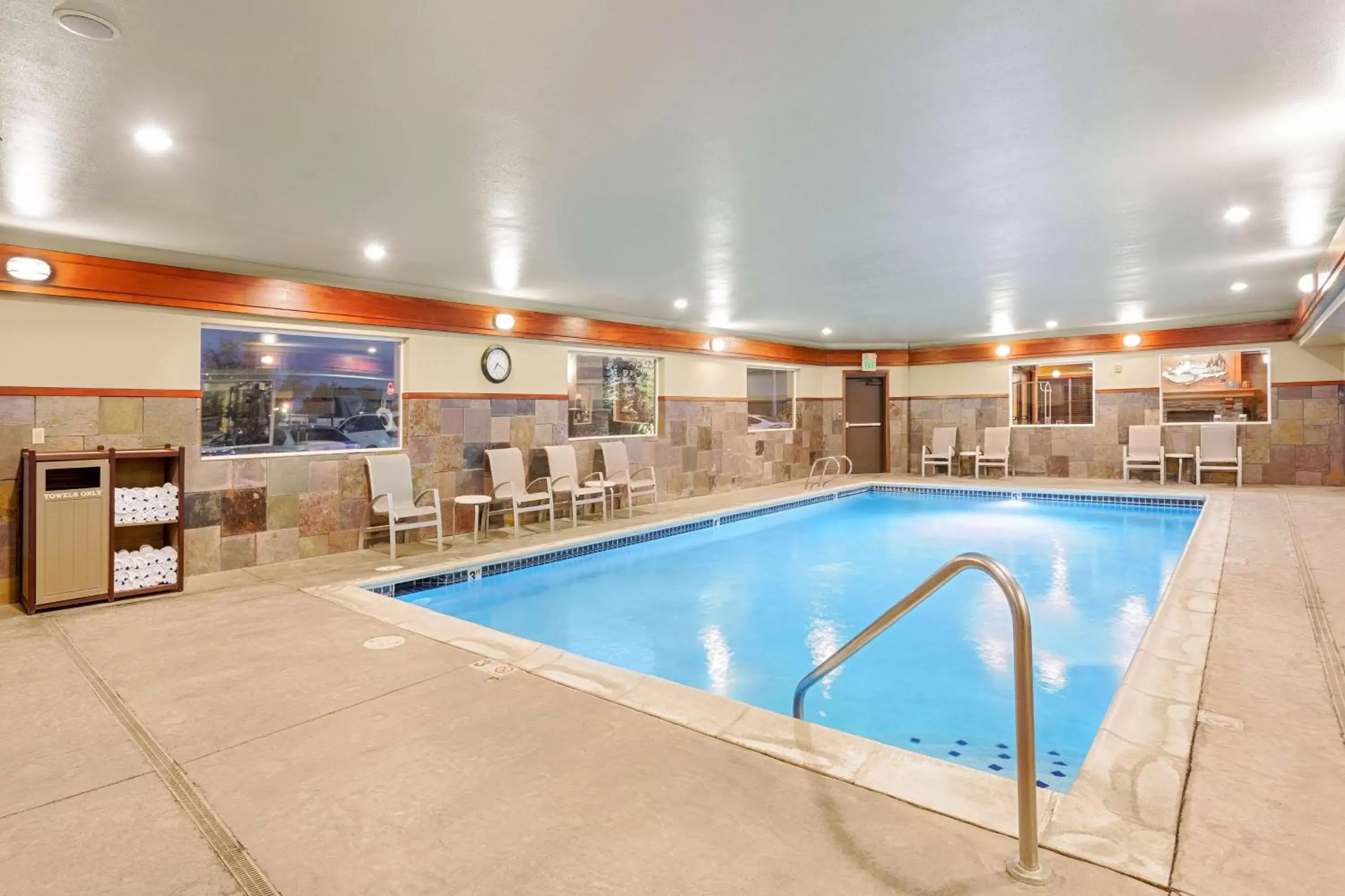 On site, Swimming Pool in Best Western Plus Ellensburg Hotel