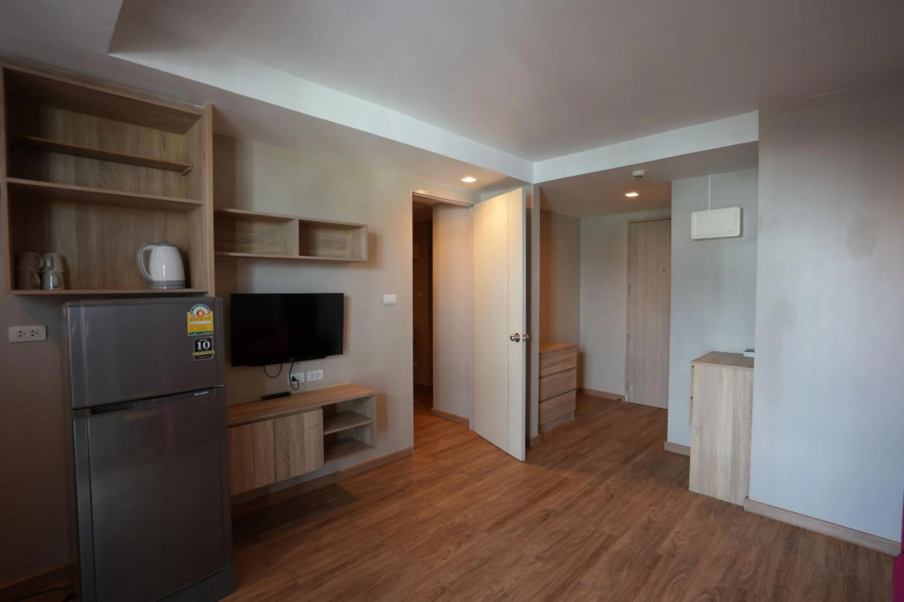 Two-Bedroom Suite in Baan Tanwa - MRT Ratchadapisek