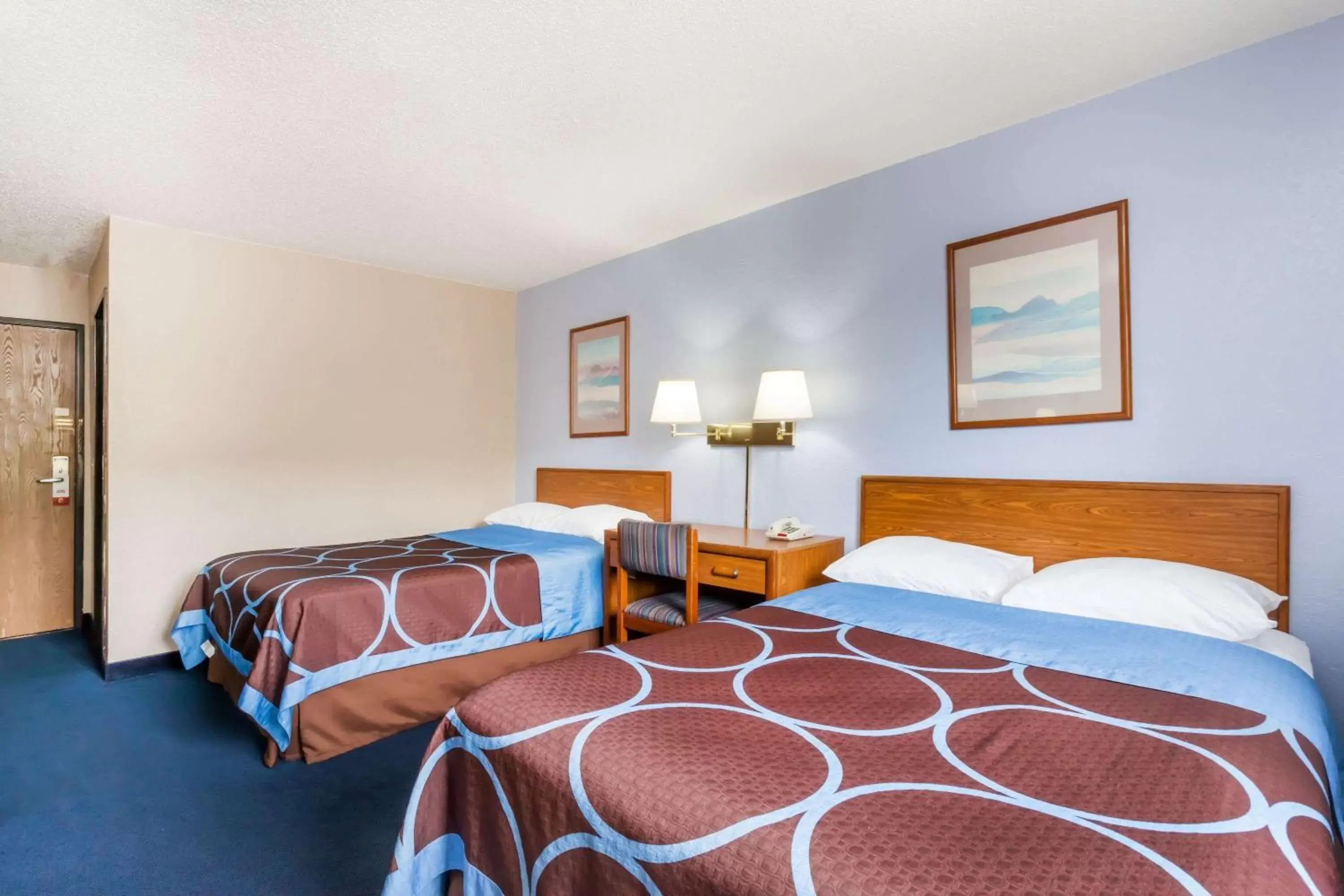 Photo of the whole room, Bed in Super 8 by Wyndham Sidney NY