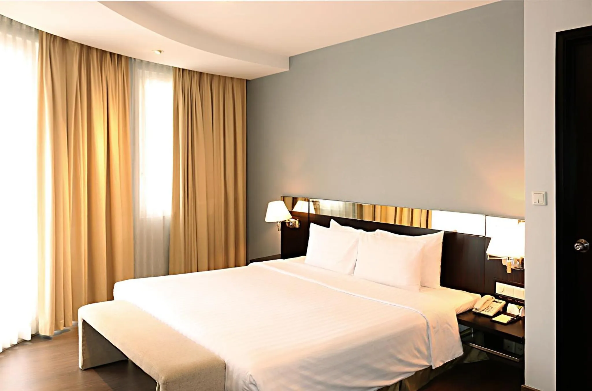 Bed in Palace Hotel Saigon