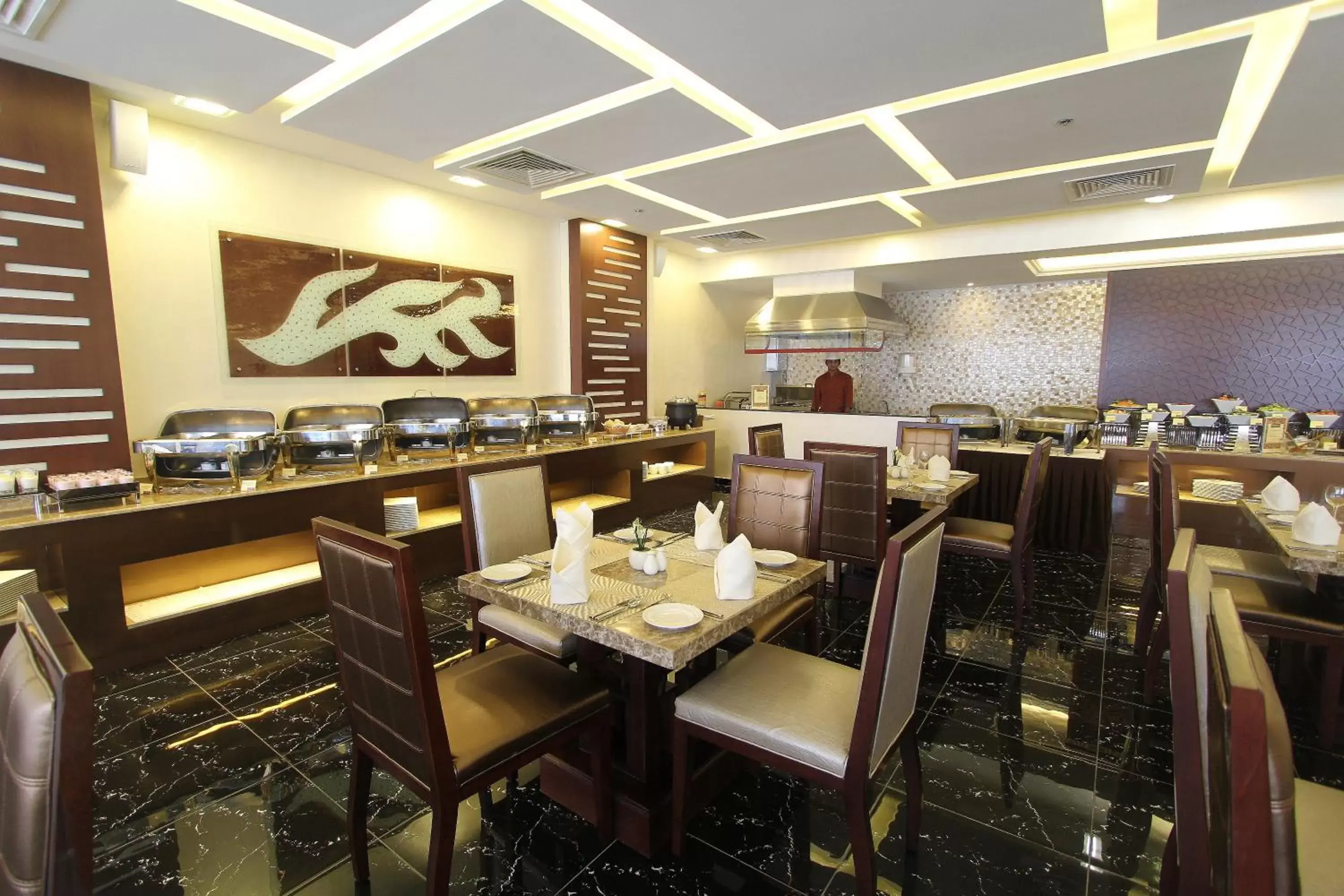 Restaurant/Places to Eat in Ivory Grand Hotel Apartments
