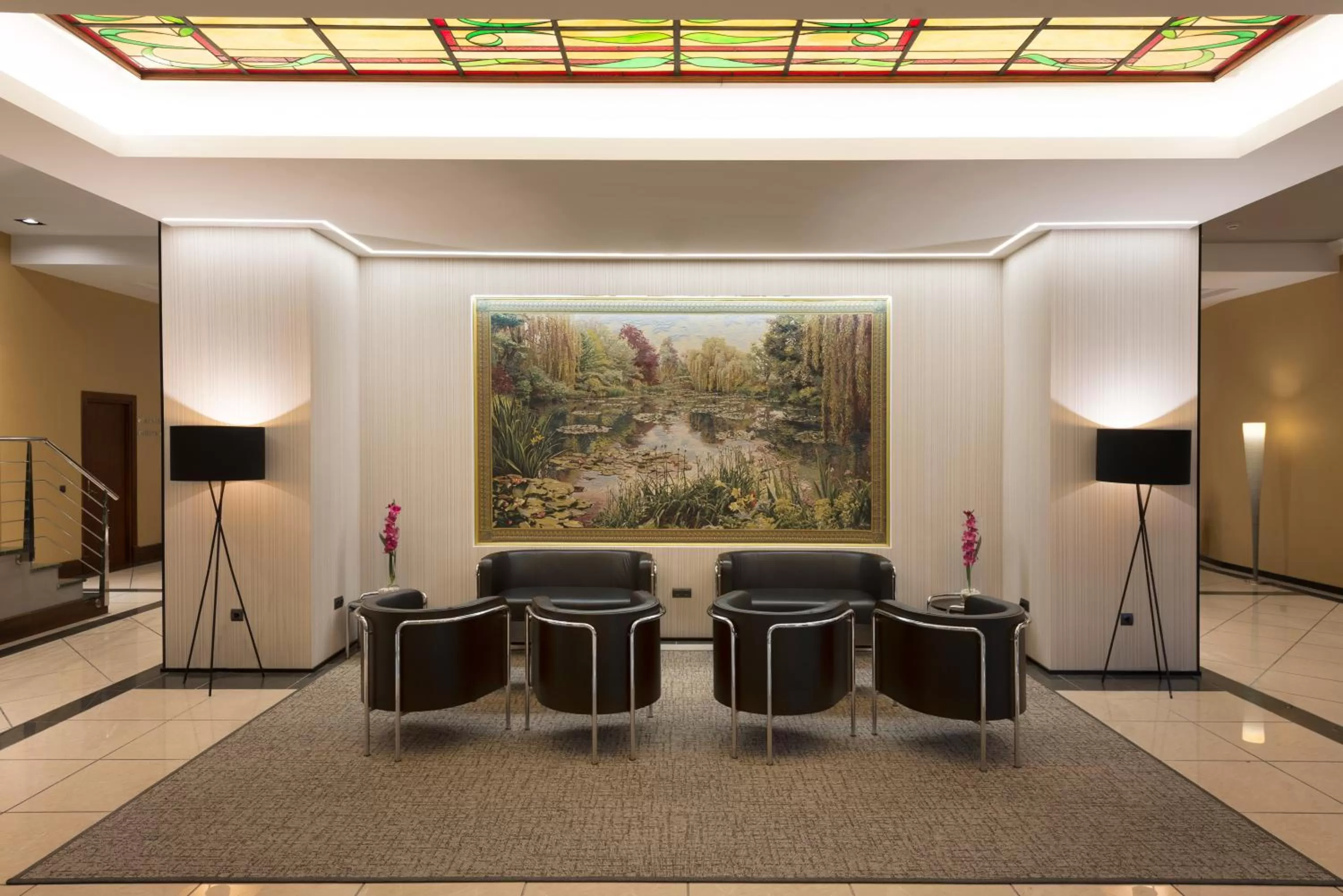 Lobby or reception in Elba Madrid Alcalá