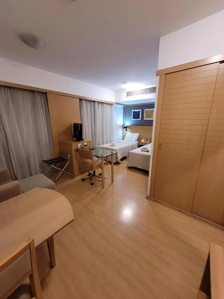 Photo of the whole room, Seating Area in Studio Paulista Bela Cintra