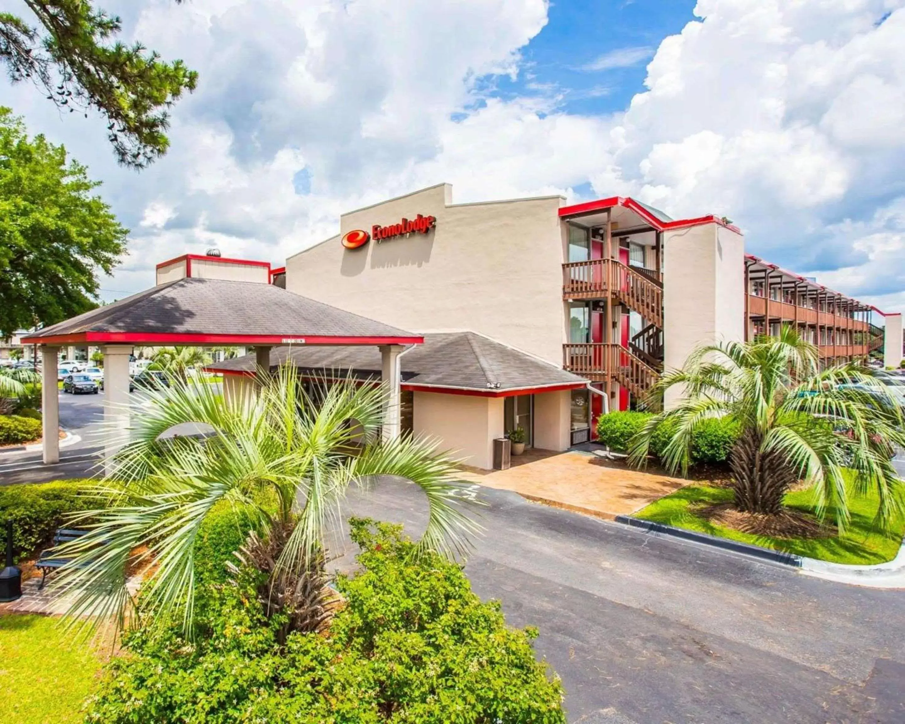 Property Building in Econo Lodge Summerville