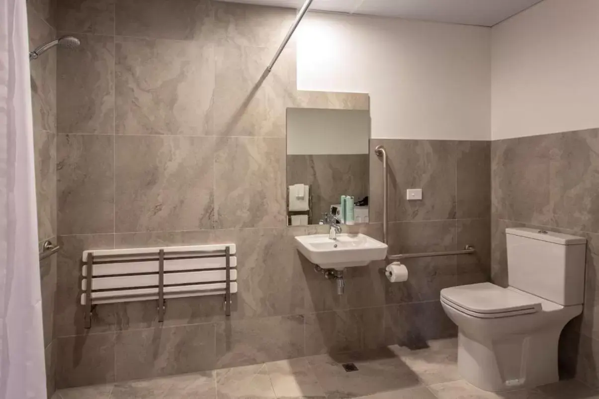 Bathroom in Ramada Queenstown Central