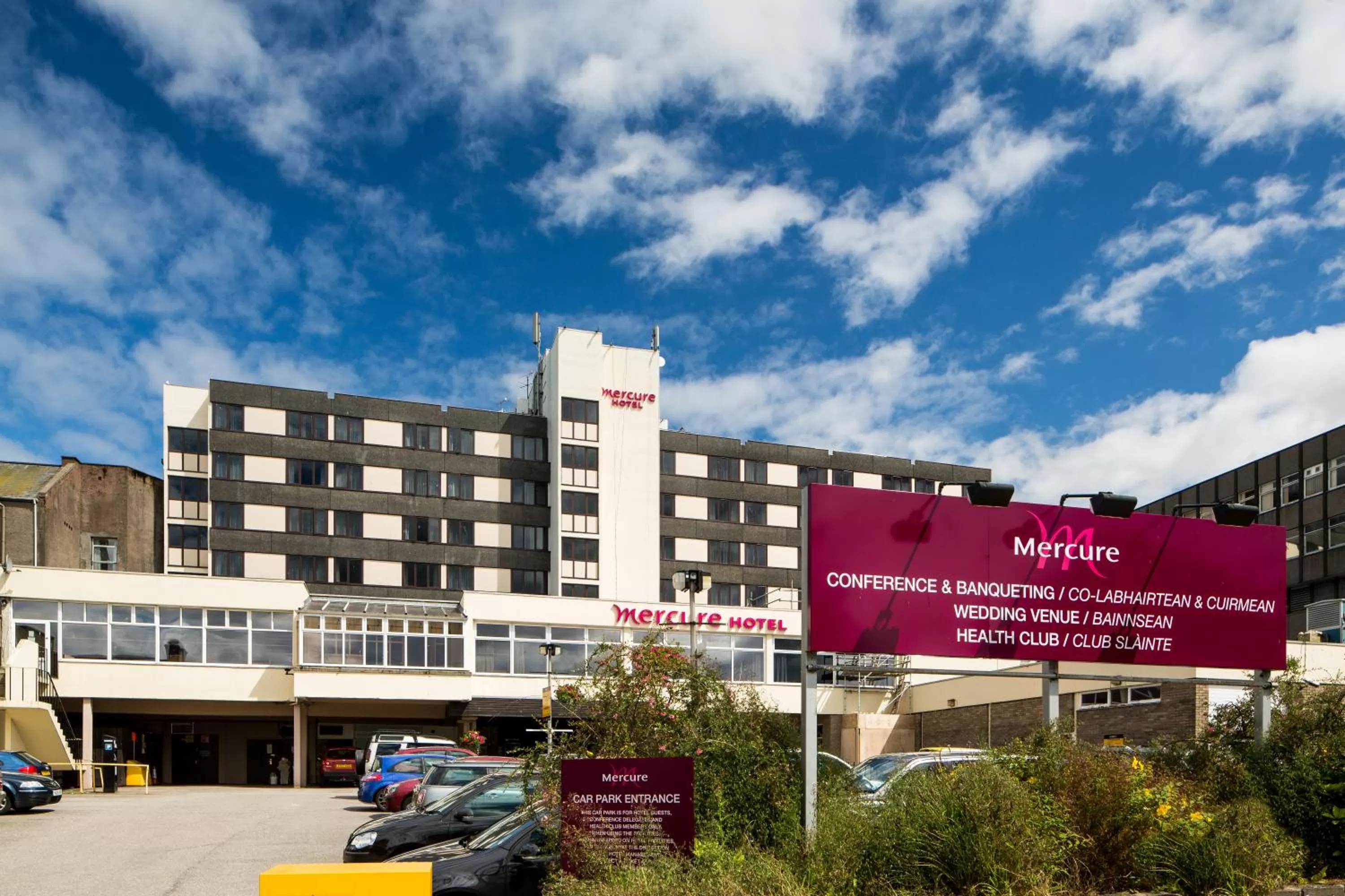 Facade/entrance in Mercure Inverness Hotel