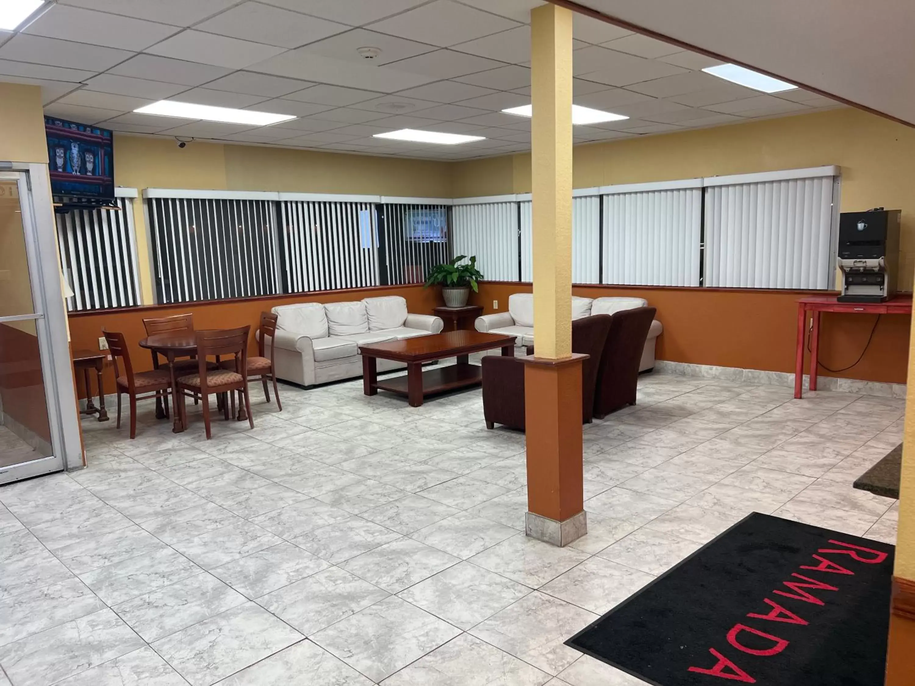 Lobby or reception in Ramada by Wyndham Rome - Verona Lobby or reception in Ramada by Wyndham Rome - Verona