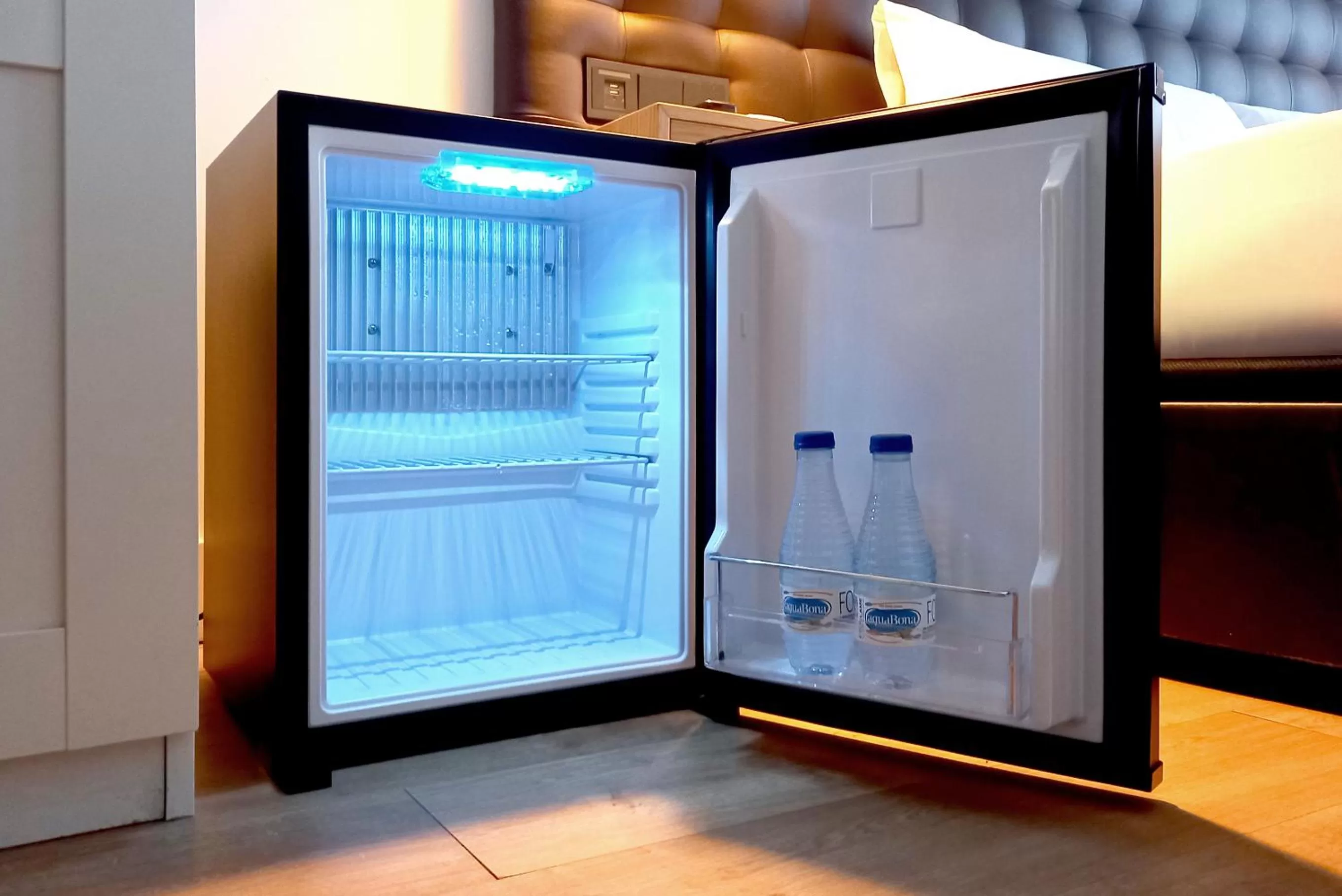 air conditioner in Woohoo Rooms Hortaleza