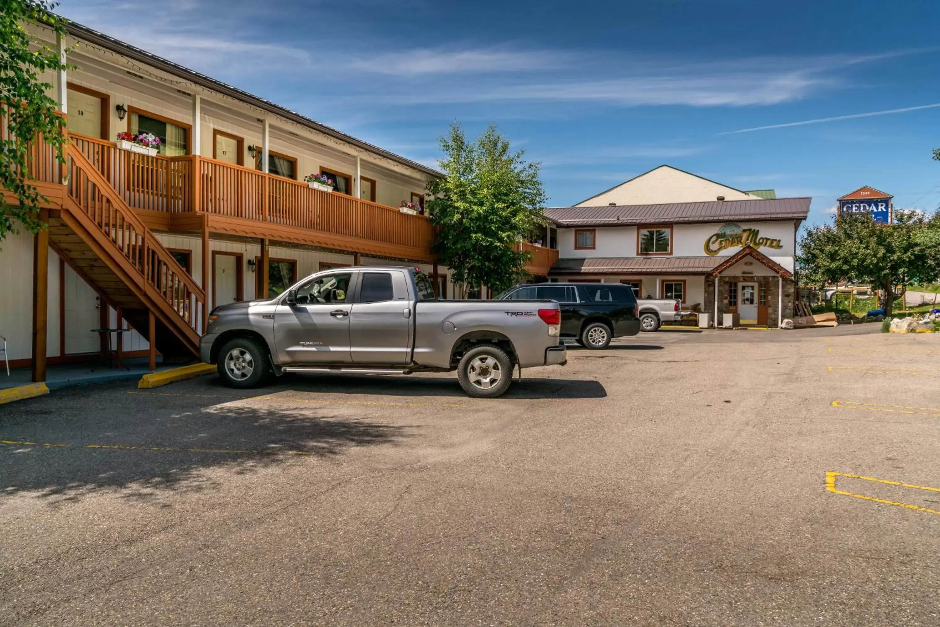 Property building in Cedar Motel