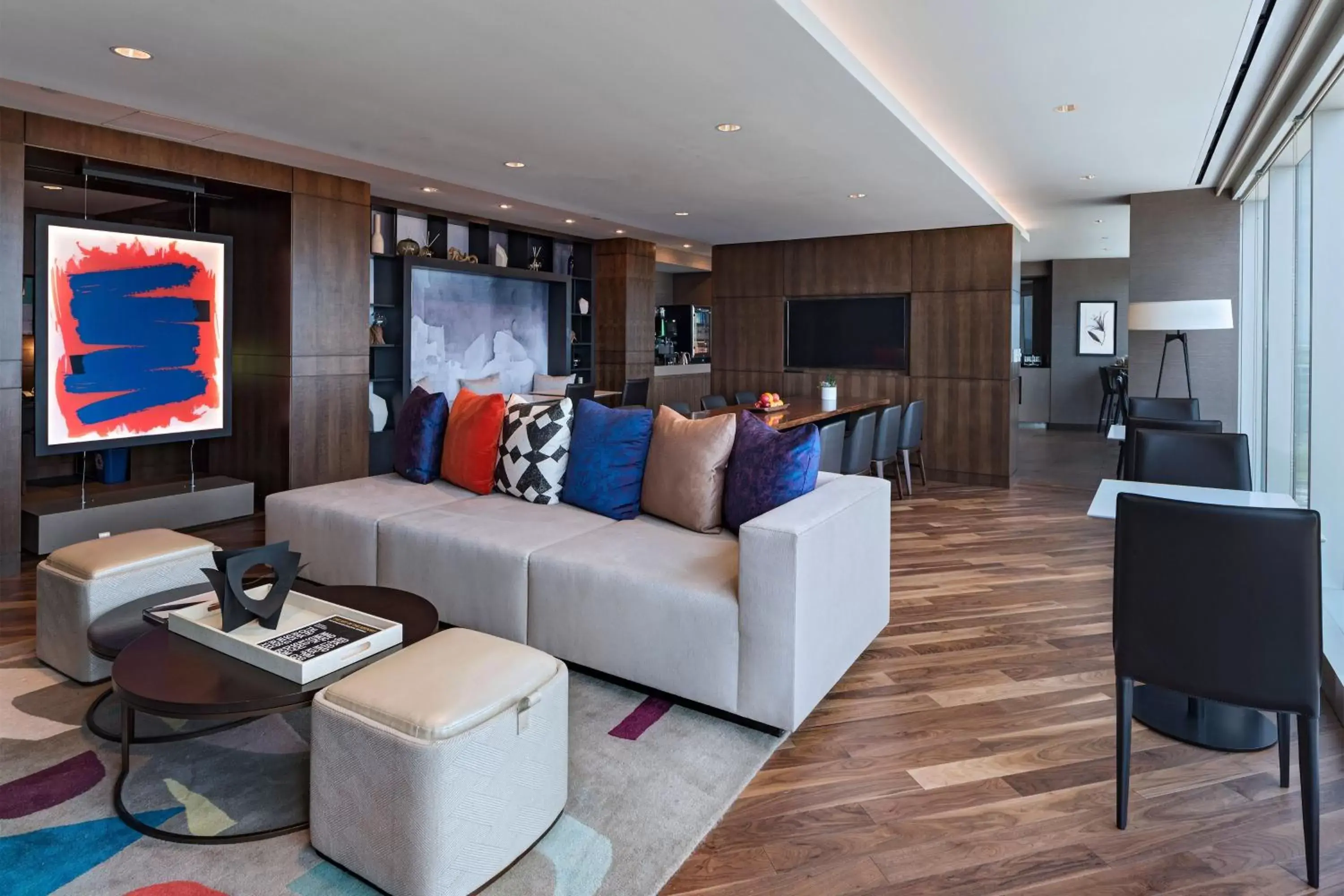 Lounge or bar, Seating Area in The Westin Irving Convention Center at Las Colinas