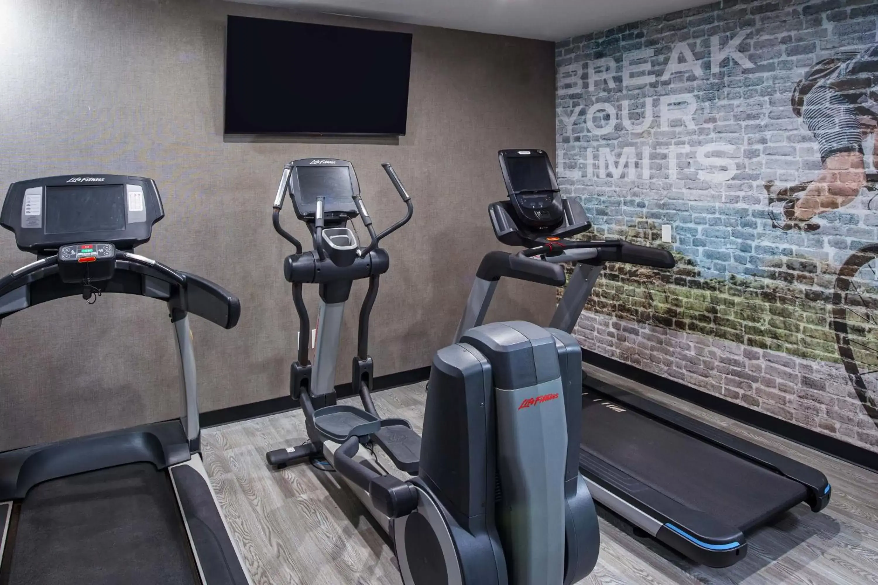 Fitness centre/facilities, Fitness Center/Facilities in Four Points by Sheraton Appleton