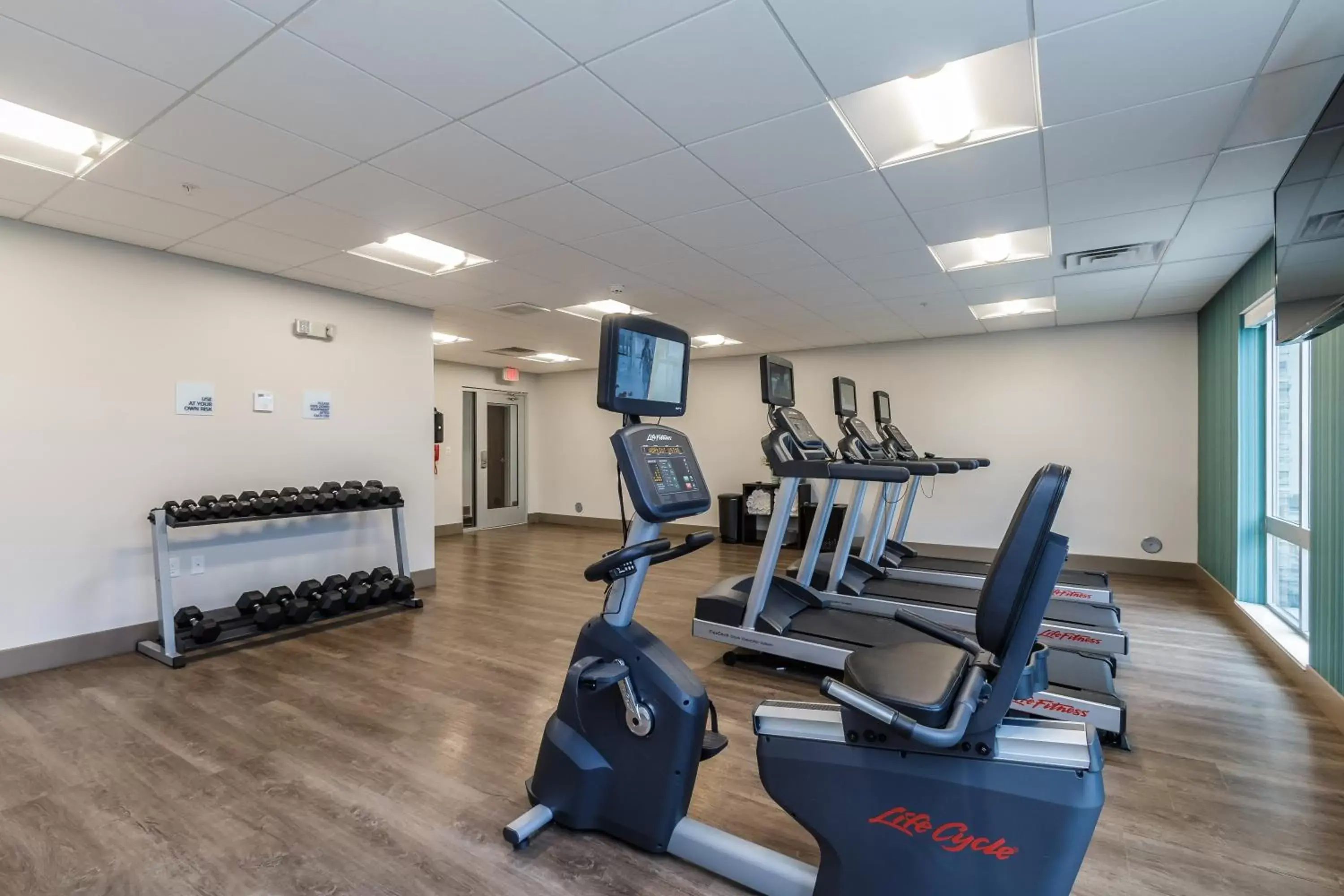 Fitness centre/facilities, Fitness Center/Facilities in Holiday Inn Express & Suites- South Bend Casino, an IHG Hotel