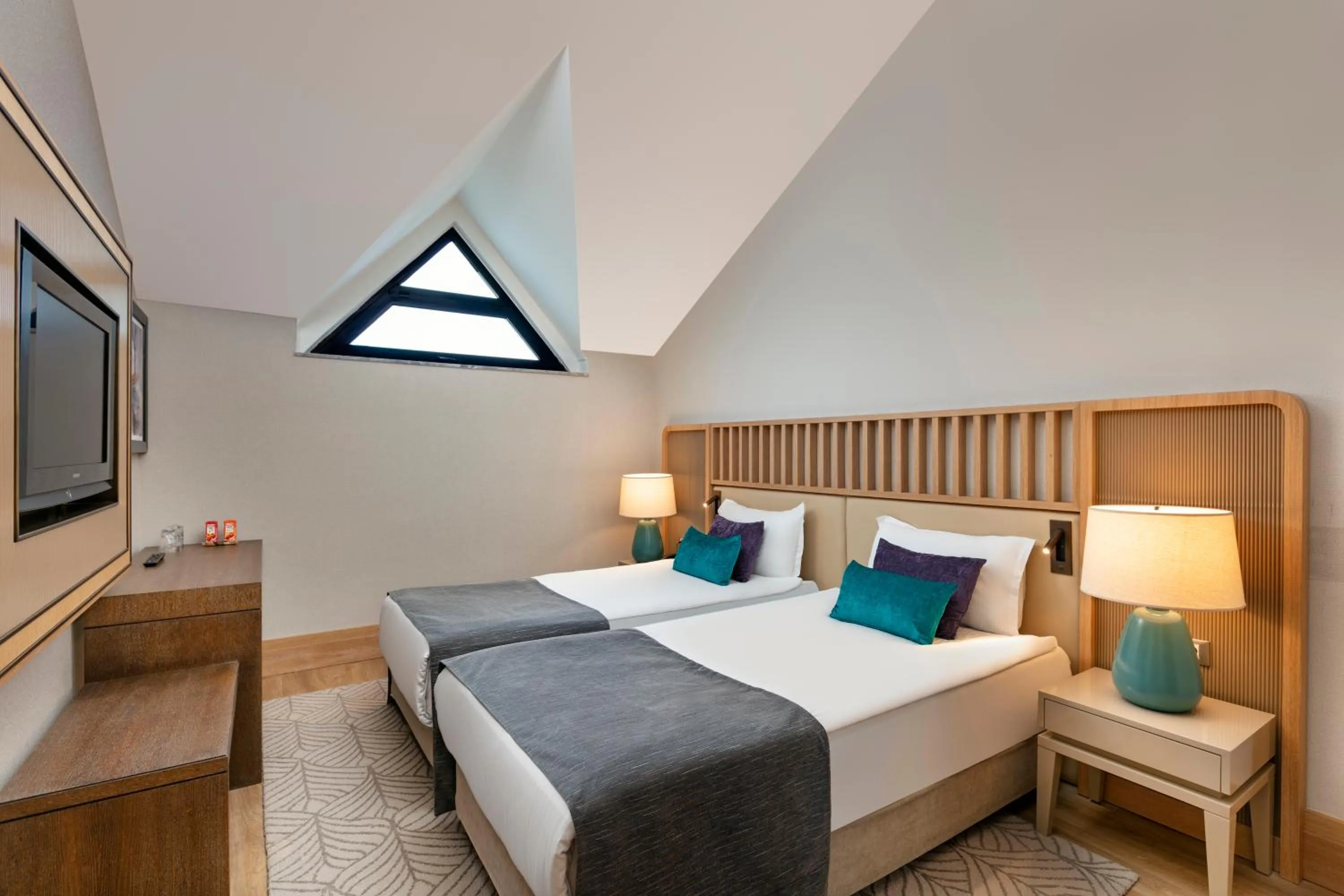 Bedroom, Bed in Susesi Luxury Resort