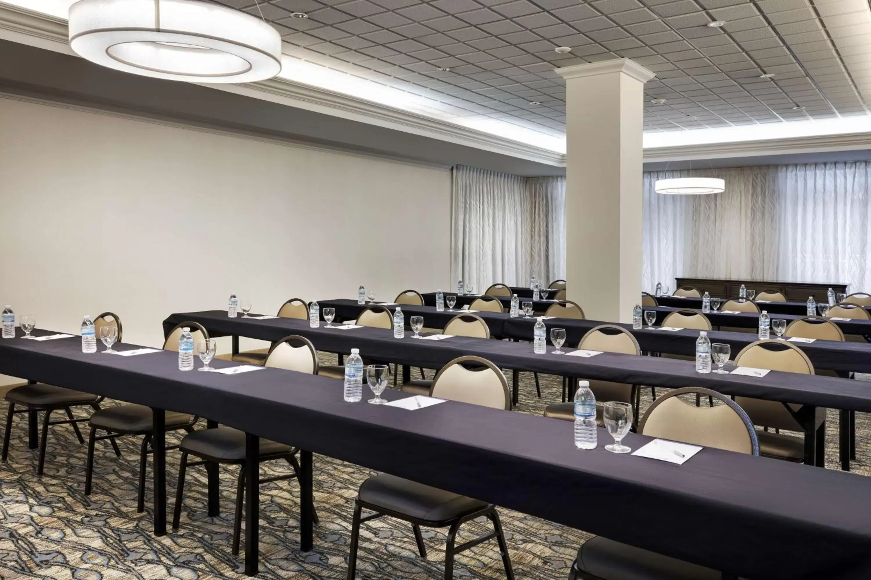 Meeting/conference room in Hampton Inn West Palm Beach Central Airport