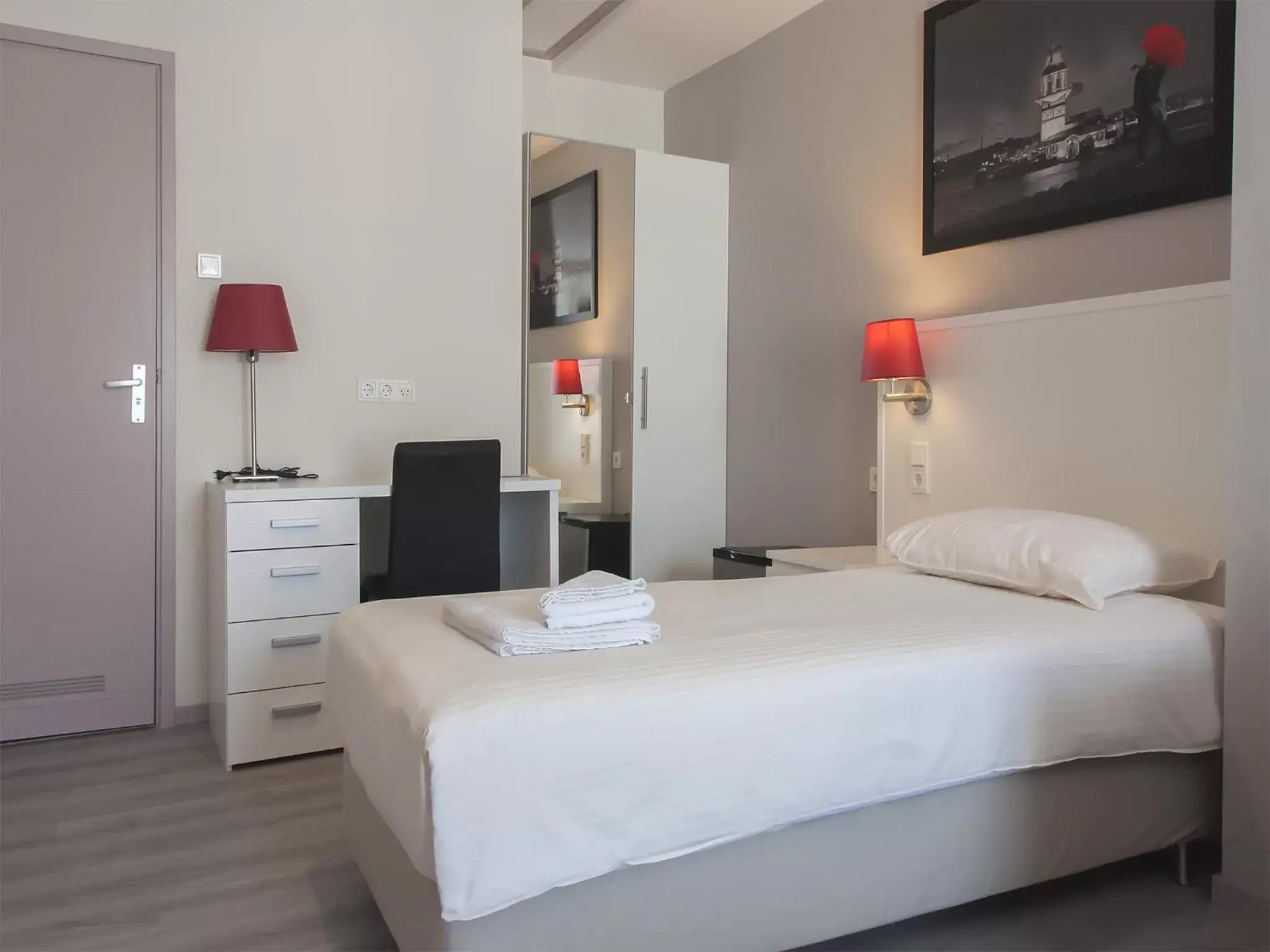 Photo of the whole room, Bed in Atlas Village Brielle