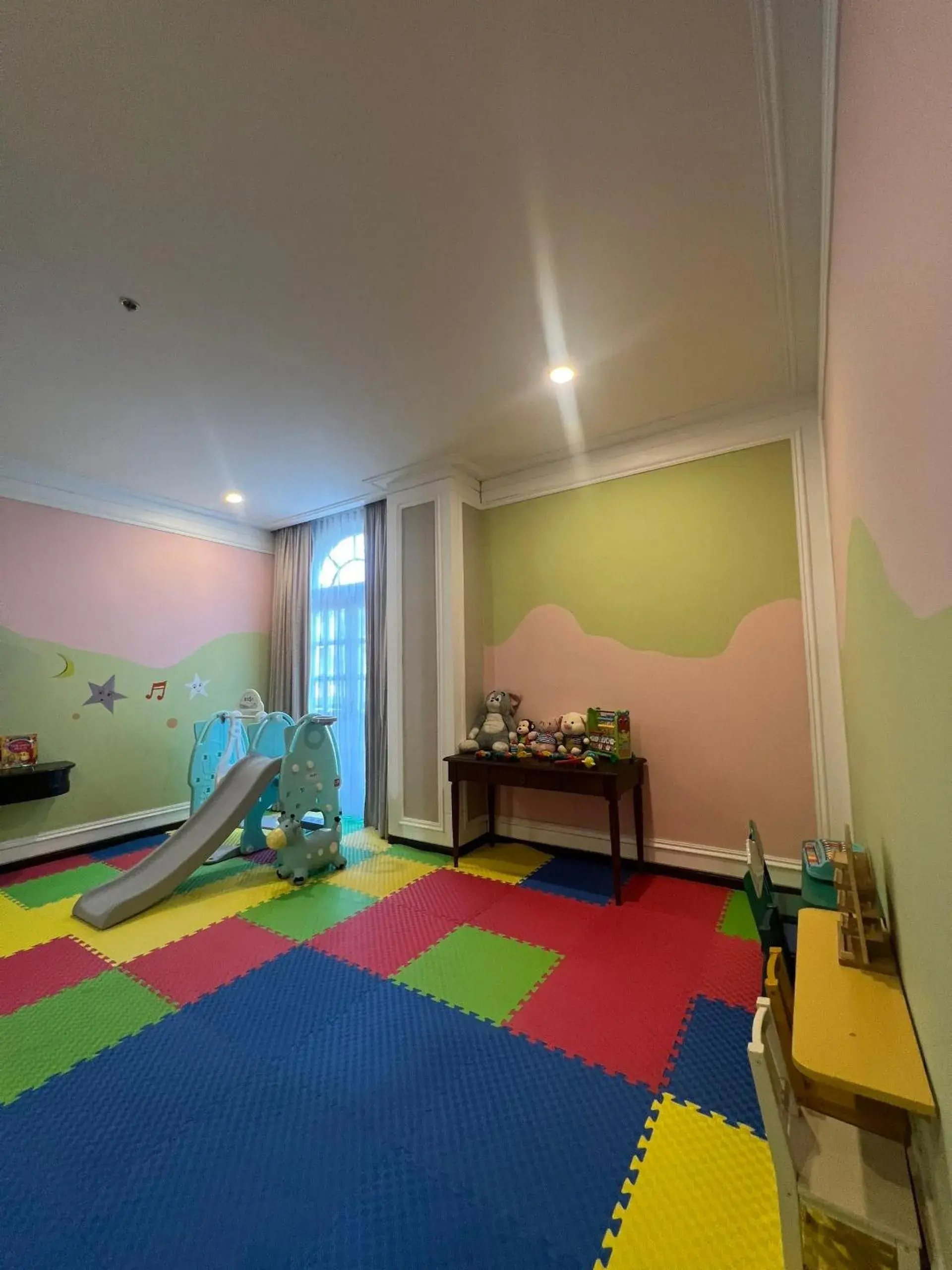 Kids's club in Sunrise Nha Trang Beach Hotel & Spa