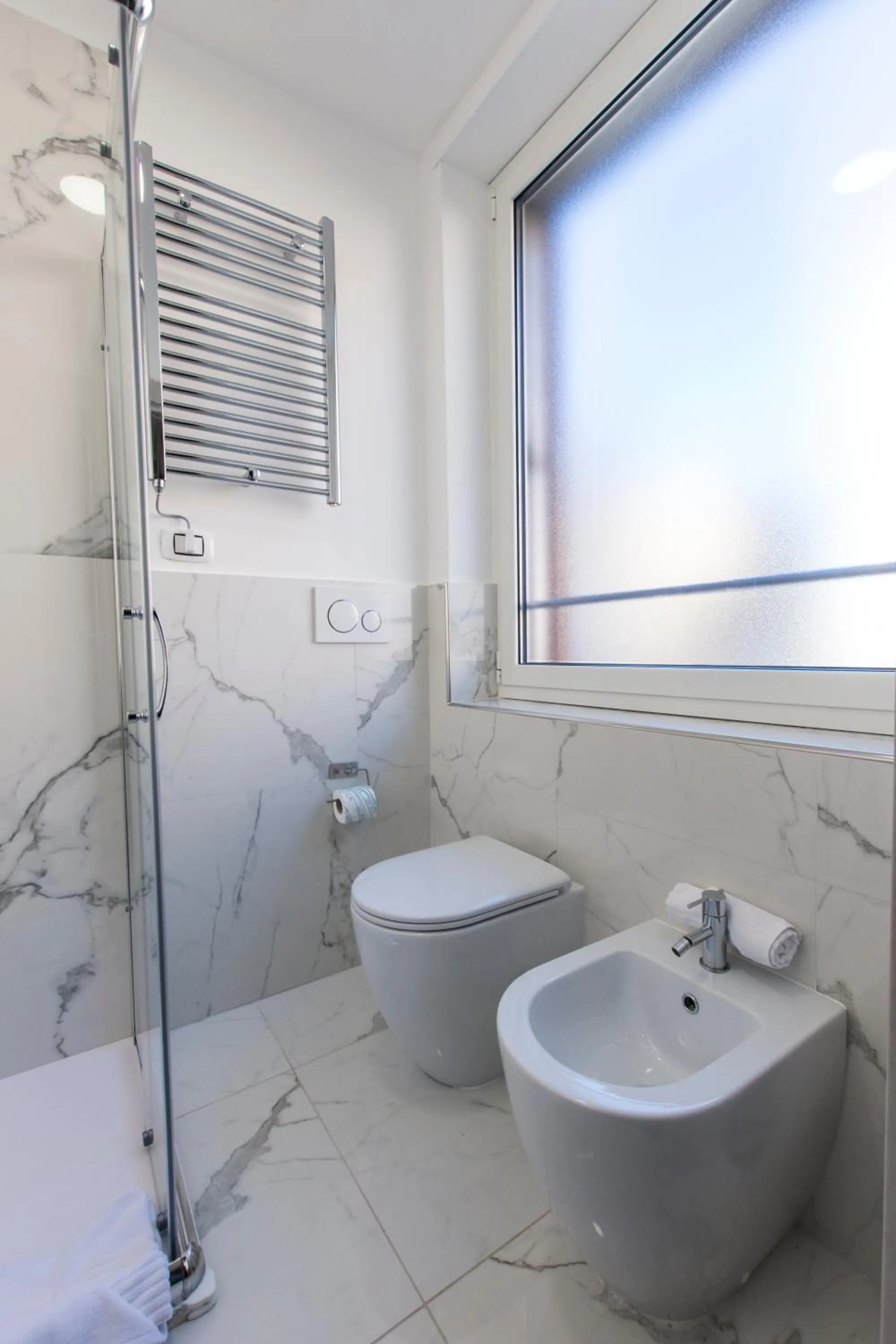 Bathroom in Regolo Rooms Vaticano