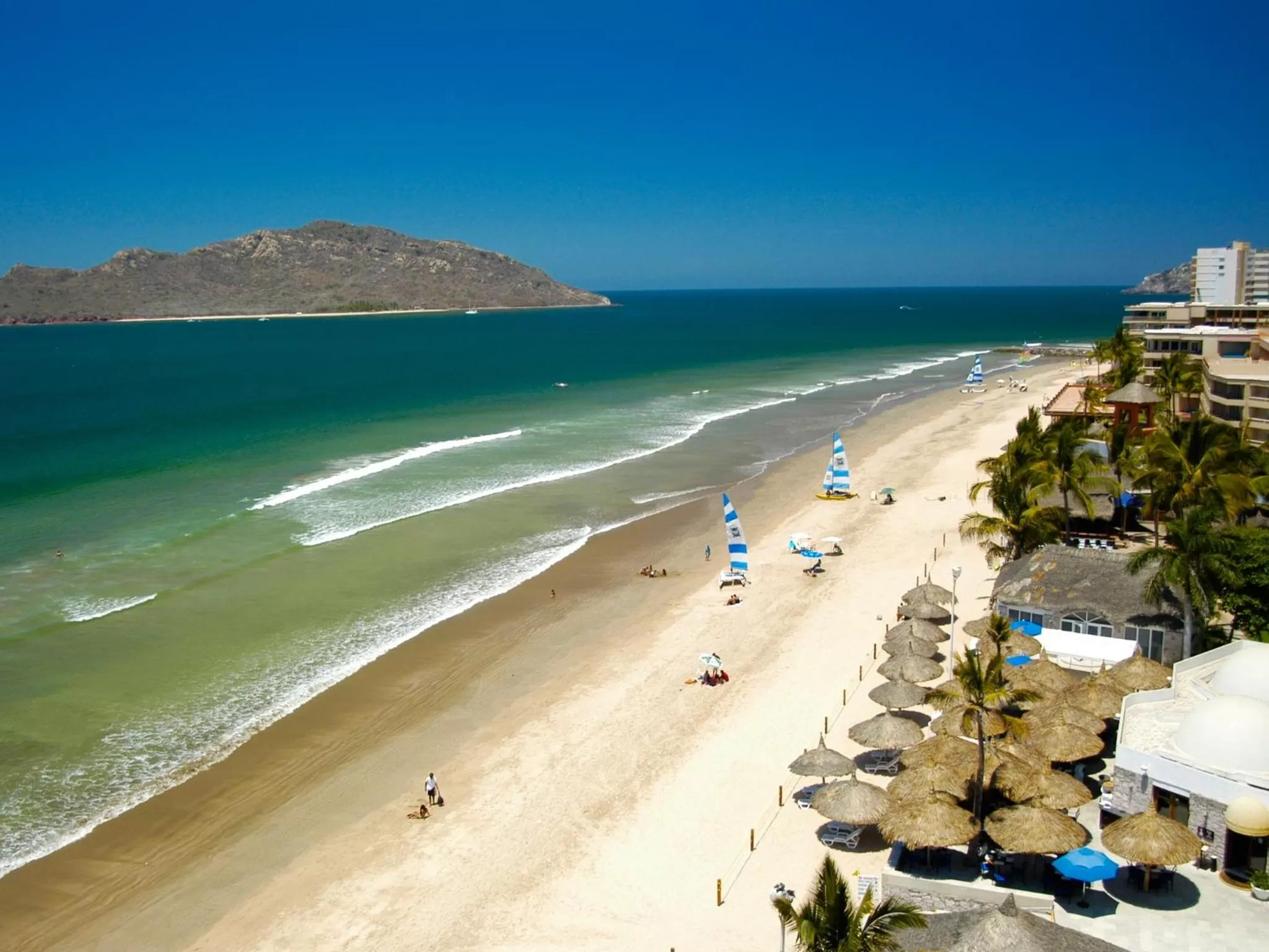 Beach in Gaviana Resort