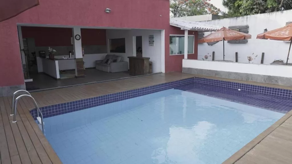 Swimming Pool in Trevo De Arraial pousada em cabo frio