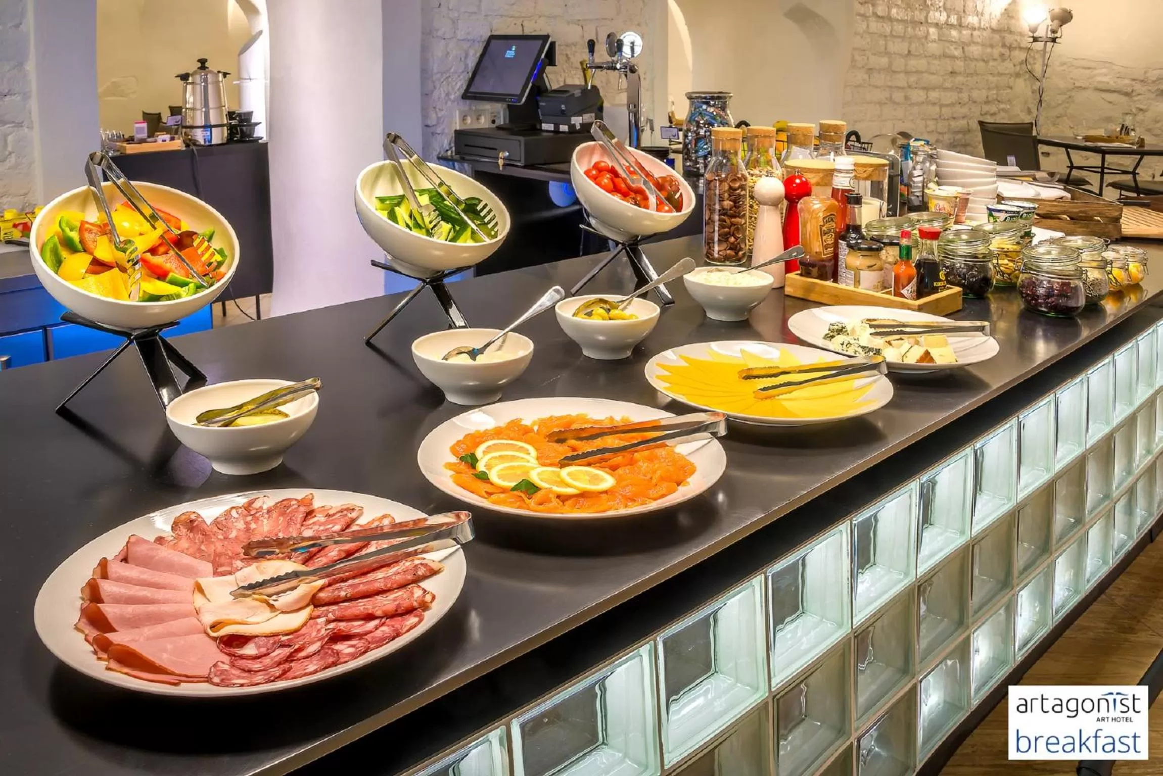 Buffet breakfast in Artagonist Art Hotel
