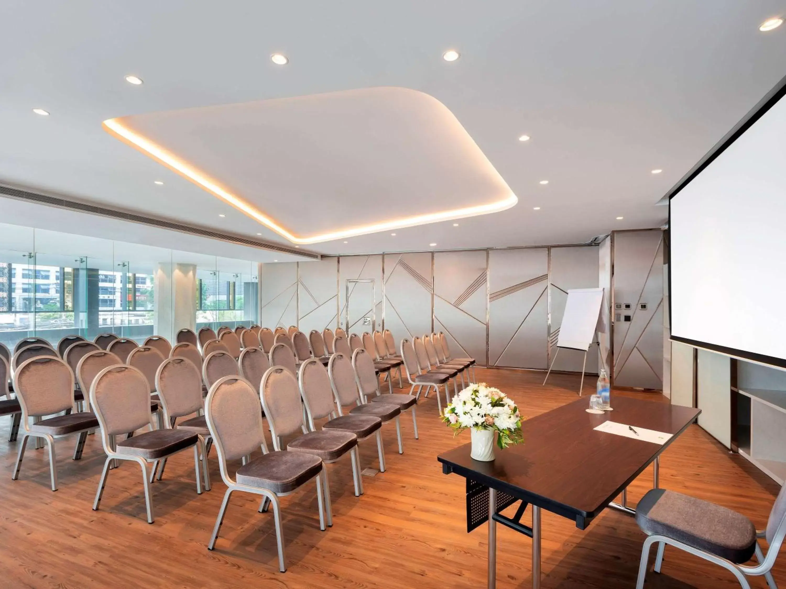 Meeting/conference room, Business Area/Conference Room in ibis Styles Bangkok Ratchada