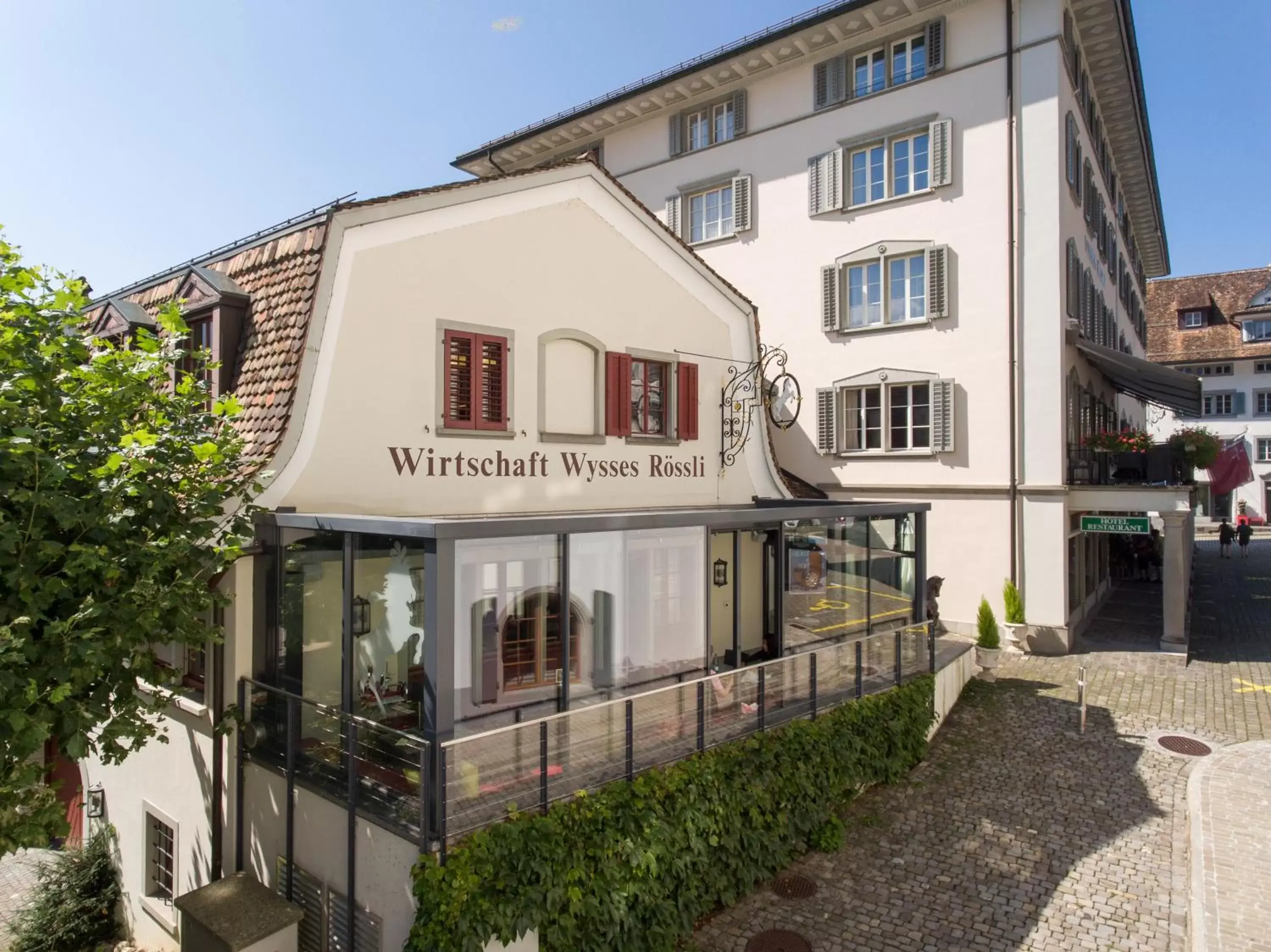 Property Building in Wysses Rössli Swiss Quality Hotel