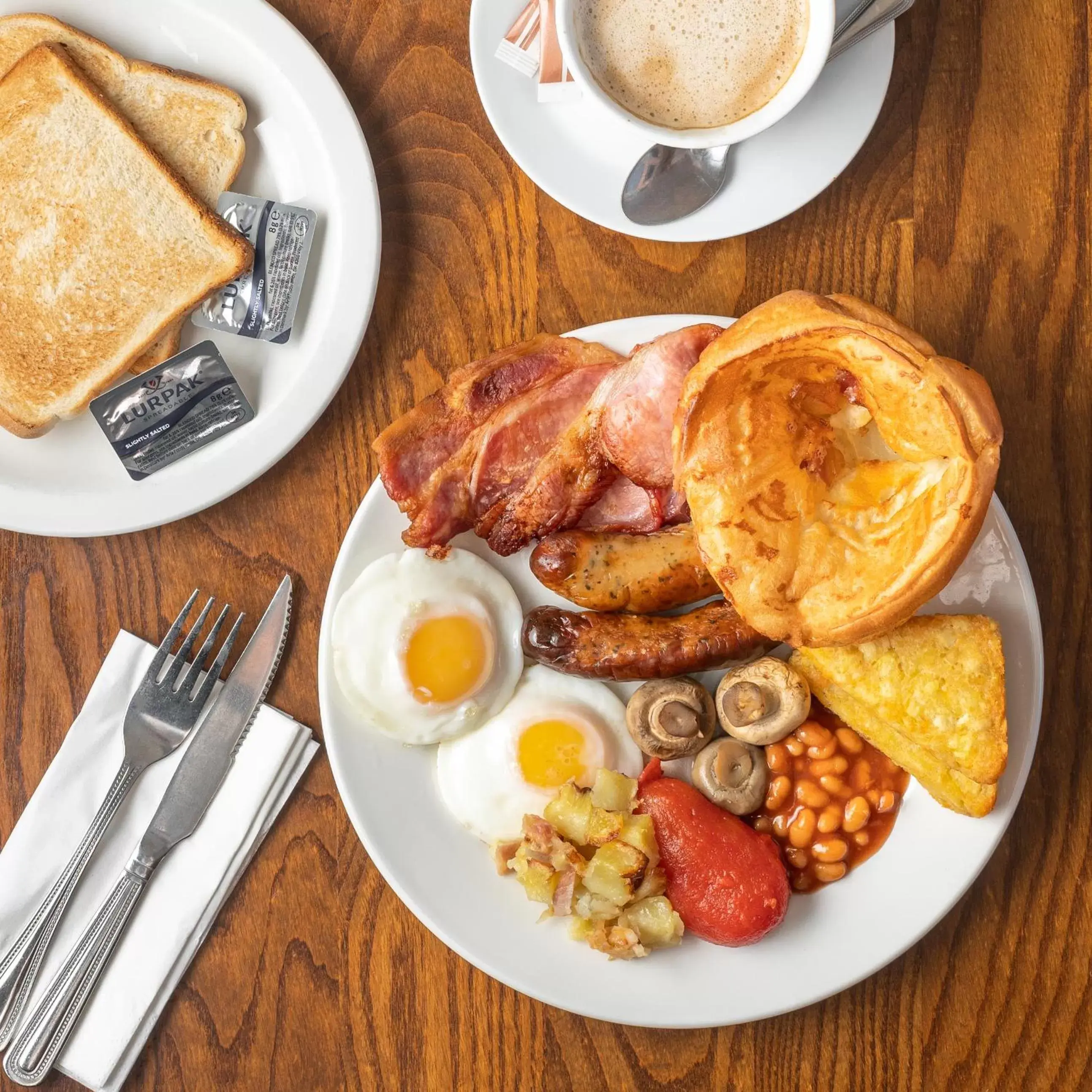 Breakfast in Toby Carvery Strathclyde, M74 J6 by Innkeeper's Collection