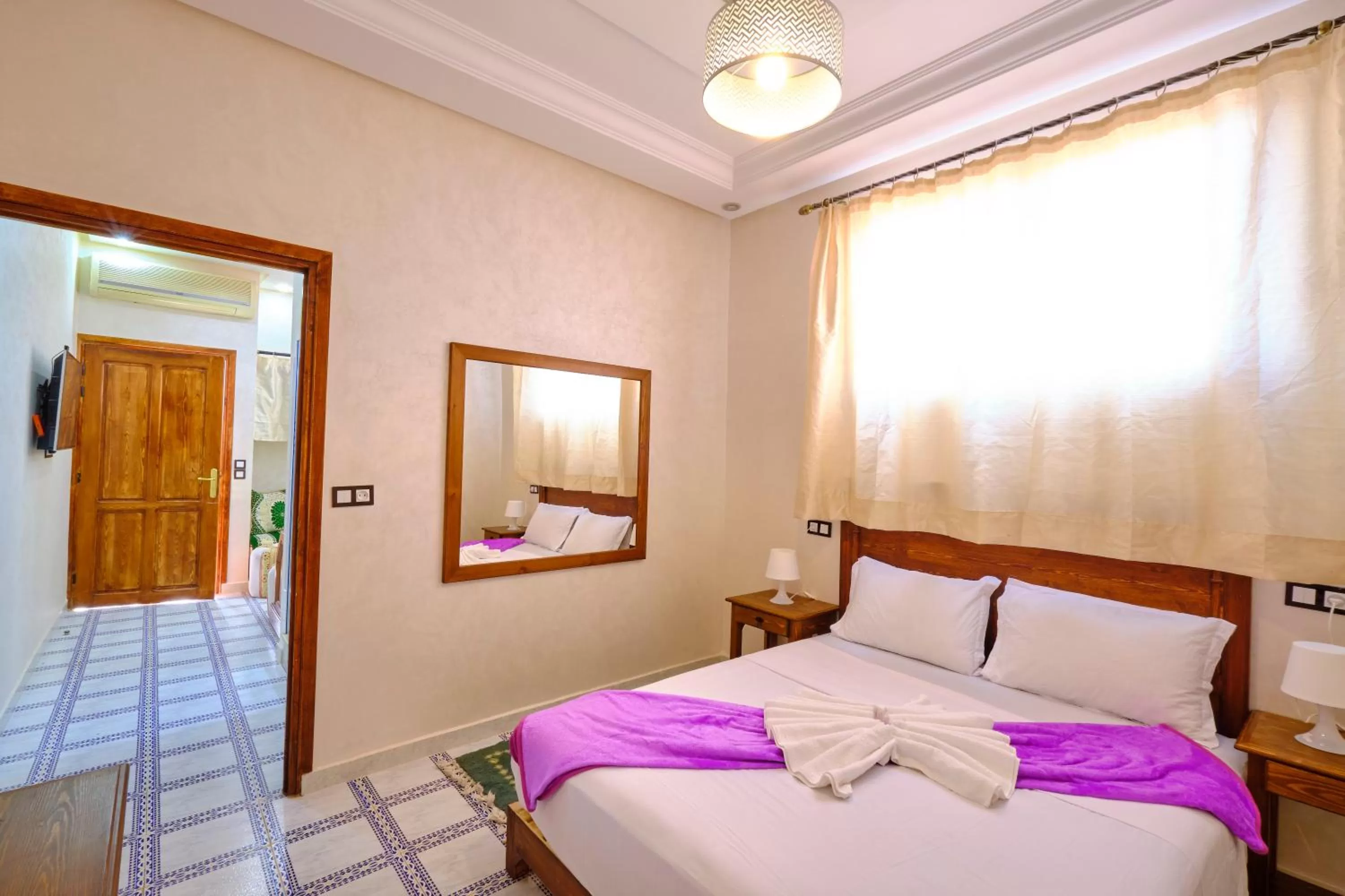 Bed in Hotel Central Palace