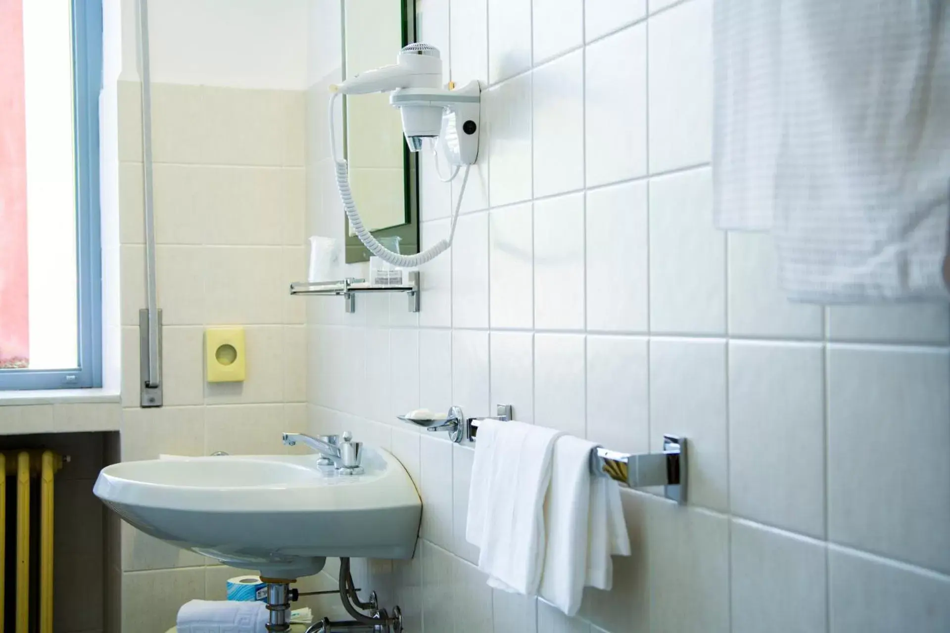 Bathroom in Hotel Delle Rose