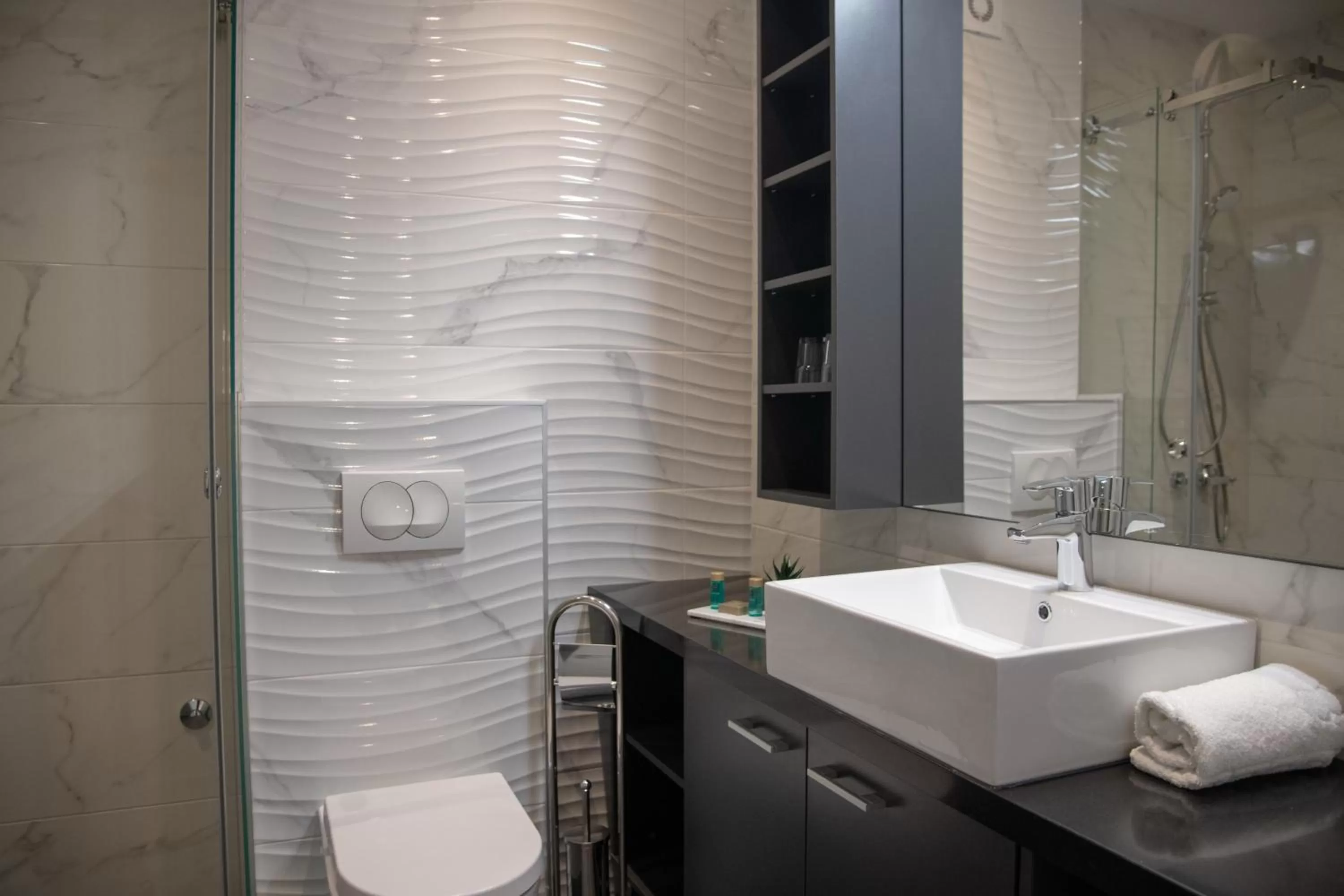 Bathroom in Apart Hotel Maksimum