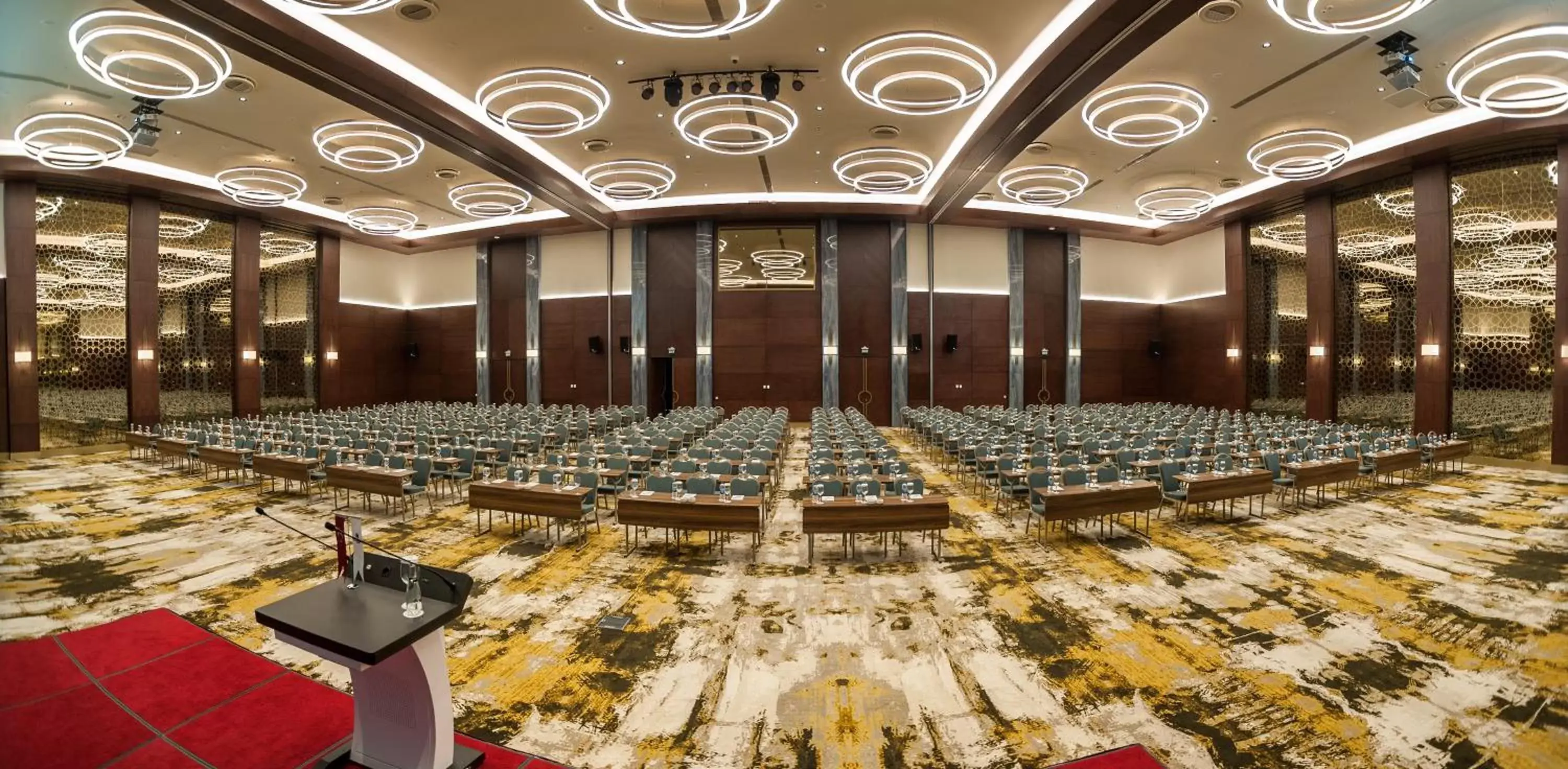 Meeting/conference room in Bayır Diamond Hotel & Convention Center Konya