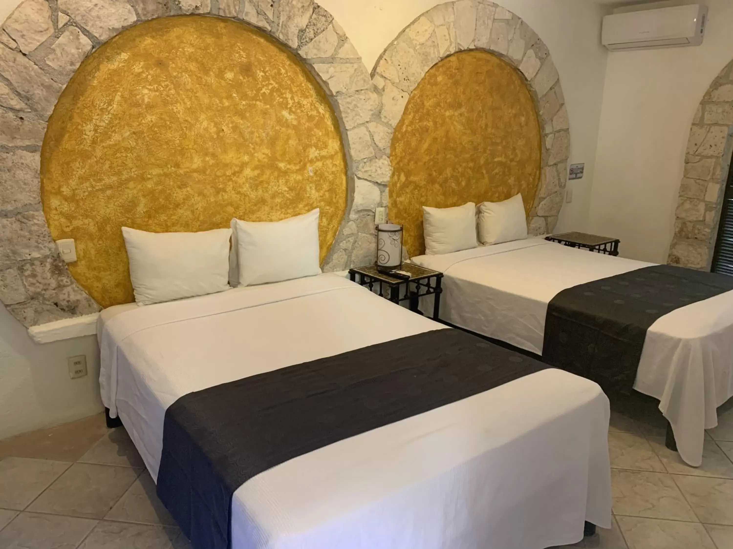Bedroom, Bed in Tukan Hotel Playa del Carmen