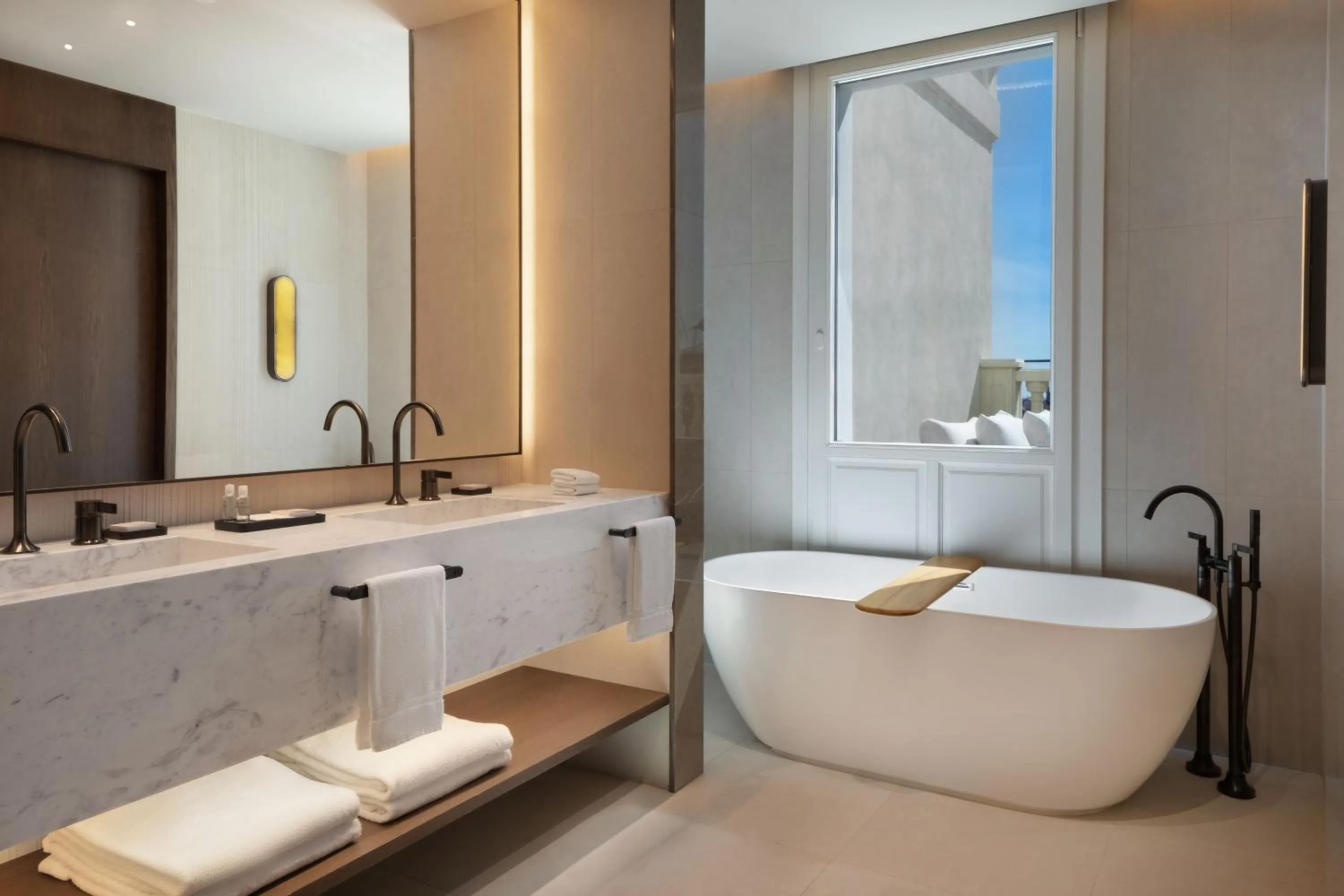 Bathroom in JW Marriott Hotel Madrid