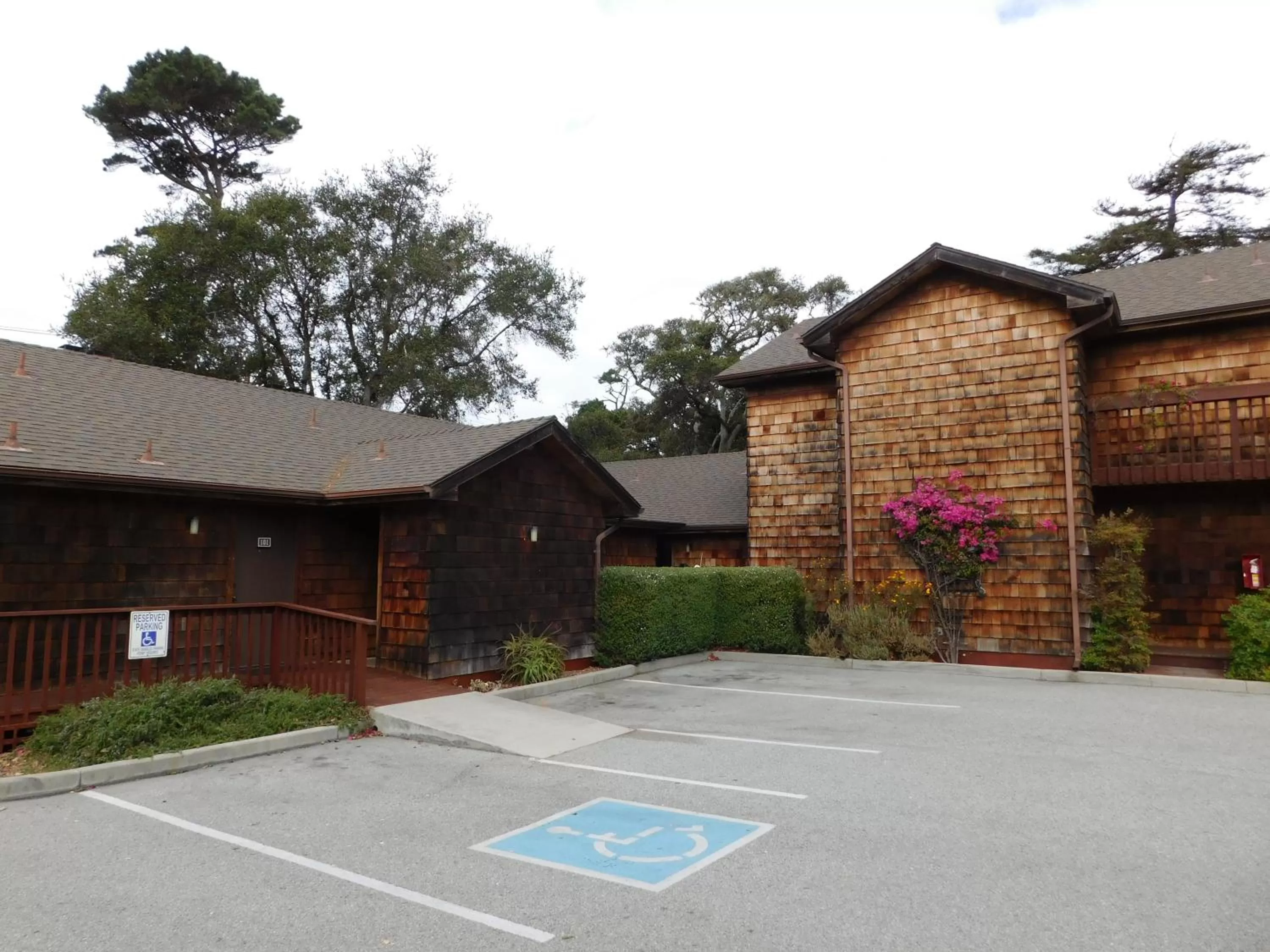 Property building in Pacific Gardens Inn