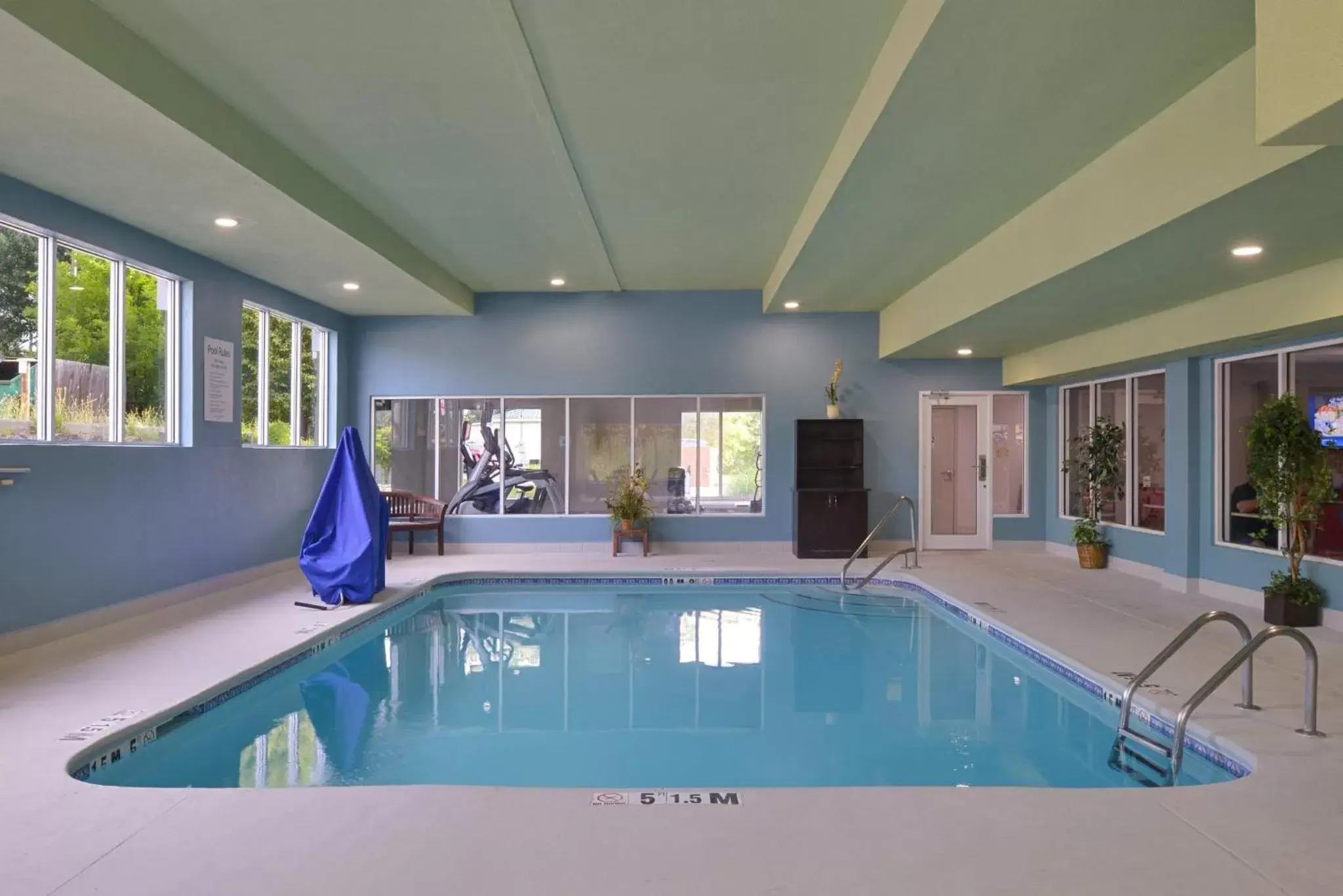 Swimming Pool in Holiday Inn Express Hotel & Suites Chattanooga -East Ridge, an IHG Hotel