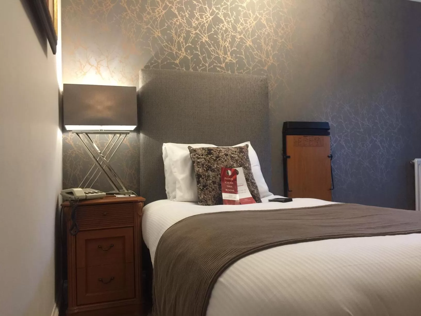 Bedroom in De Rougemont Manor