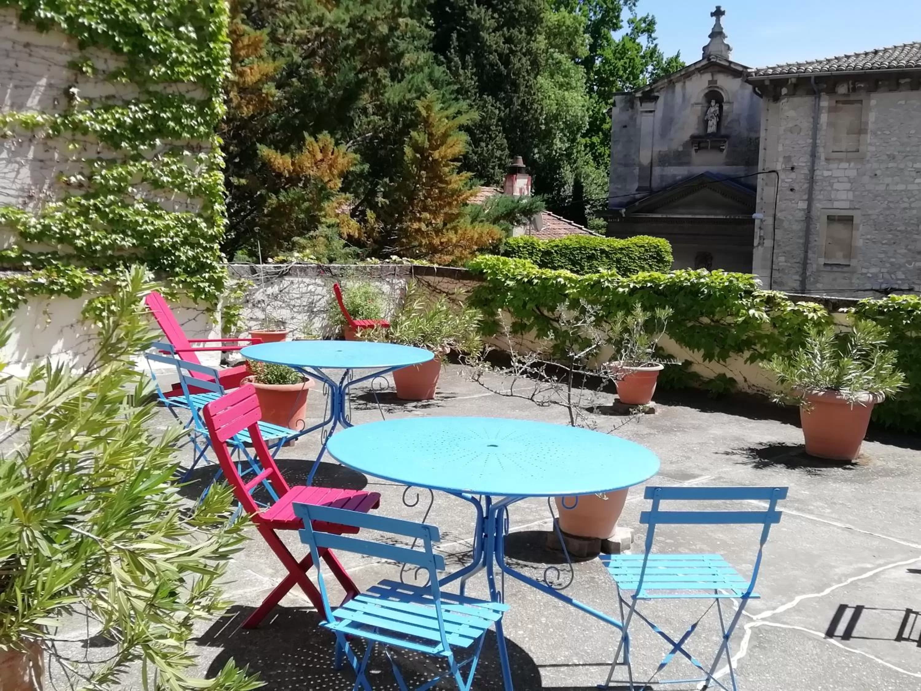 Patio in Hotel d'Angleterre