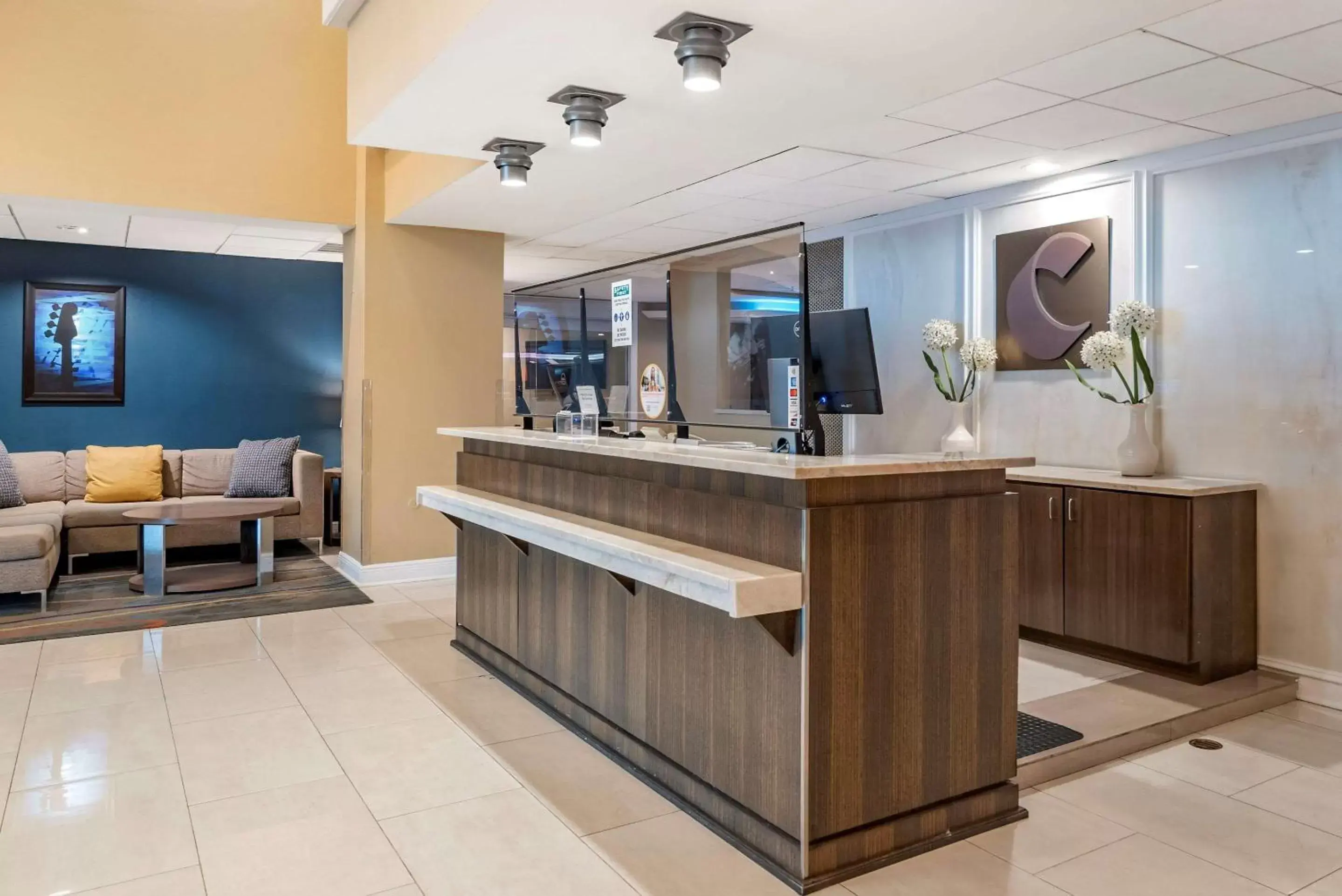 Lobby or reception, Lobby/Reception in Comfort Inn & Suites New Orleans Airport North