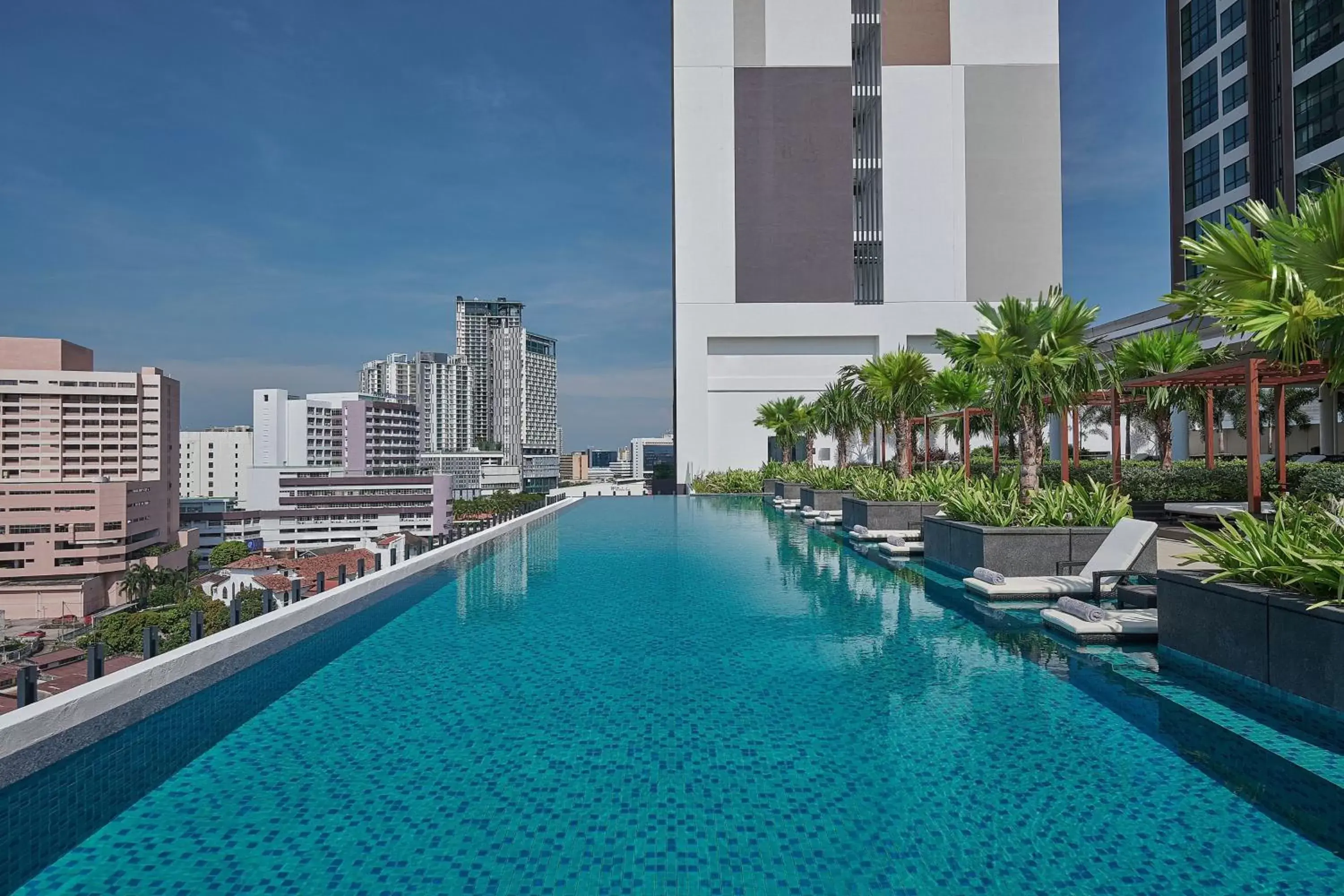 Swimming Pool in Courtyard by Marriott Melaka