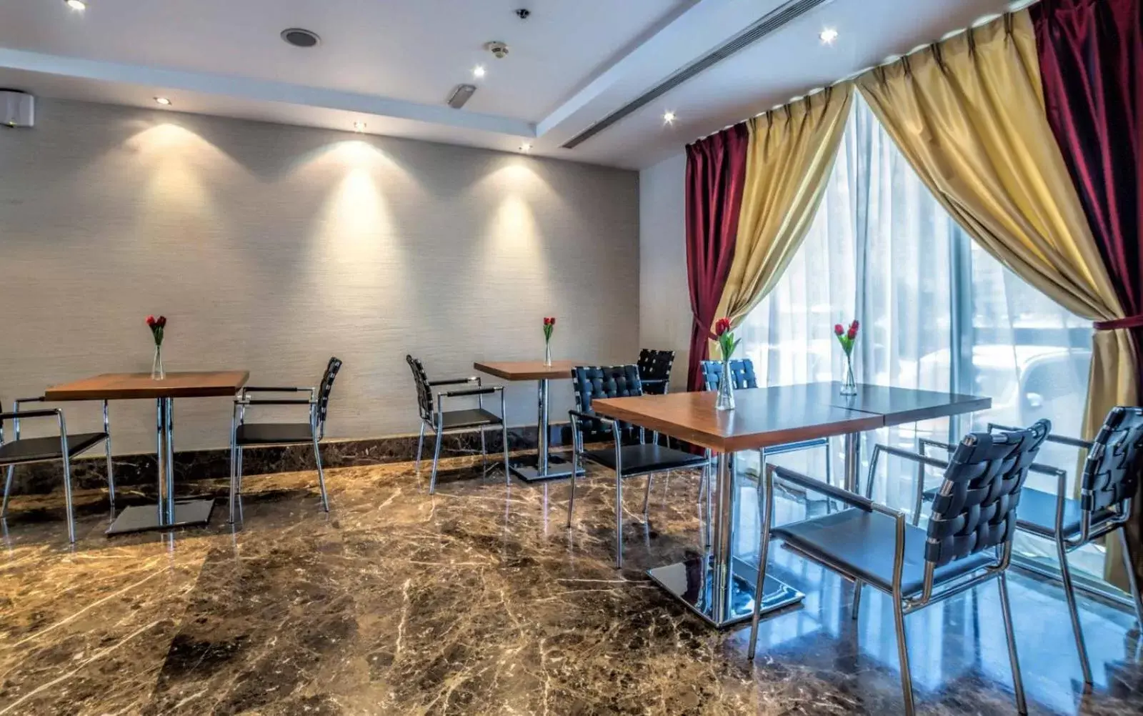 Restaurant/places to eat in Executive Suites Abu Dhabi Restaurant/places to eat in Executive Suites Abu Dhabi