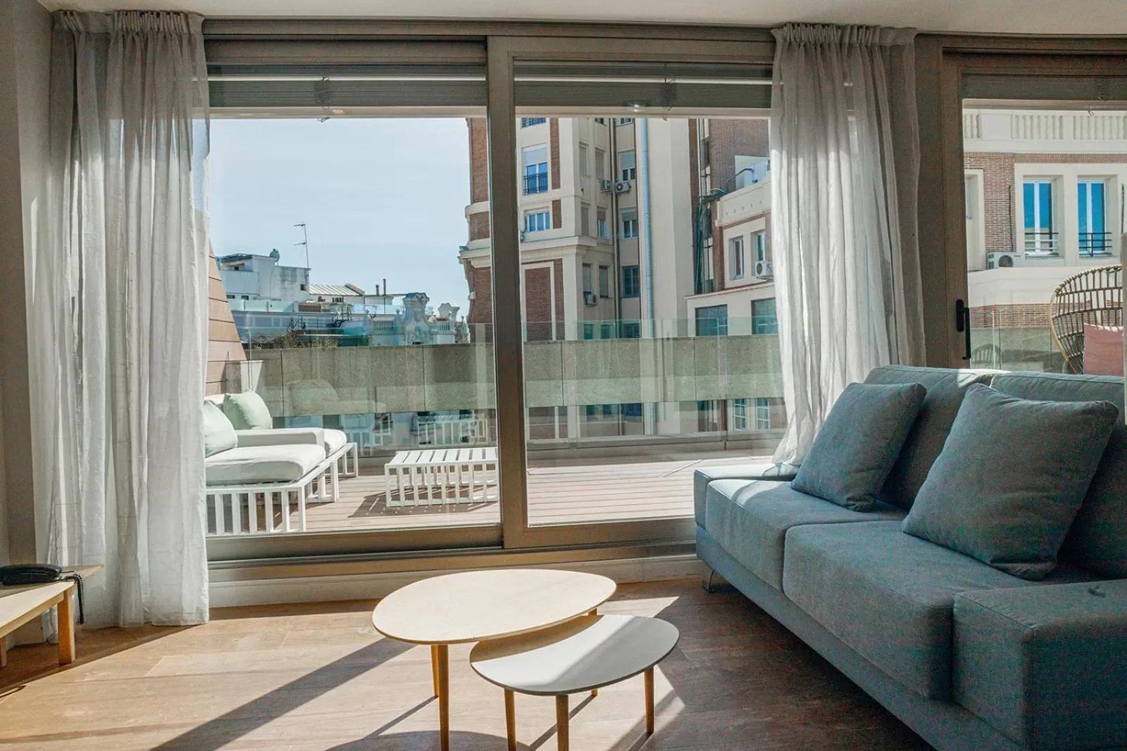 Living room in Gran View Apartments