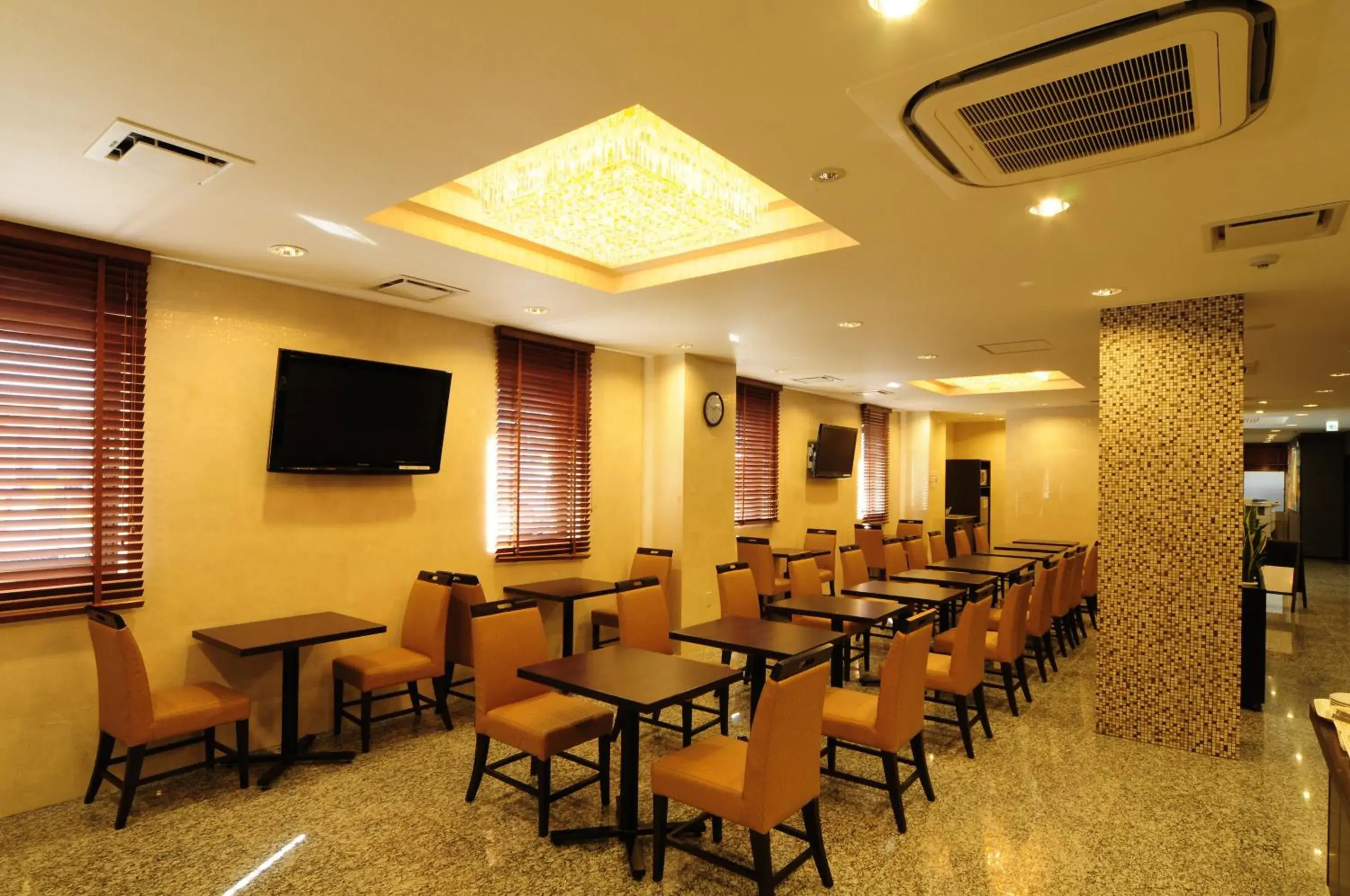 Lounge or bar, Restaurant/Places to Eat in Kuretake-Inn Yaizuekimae