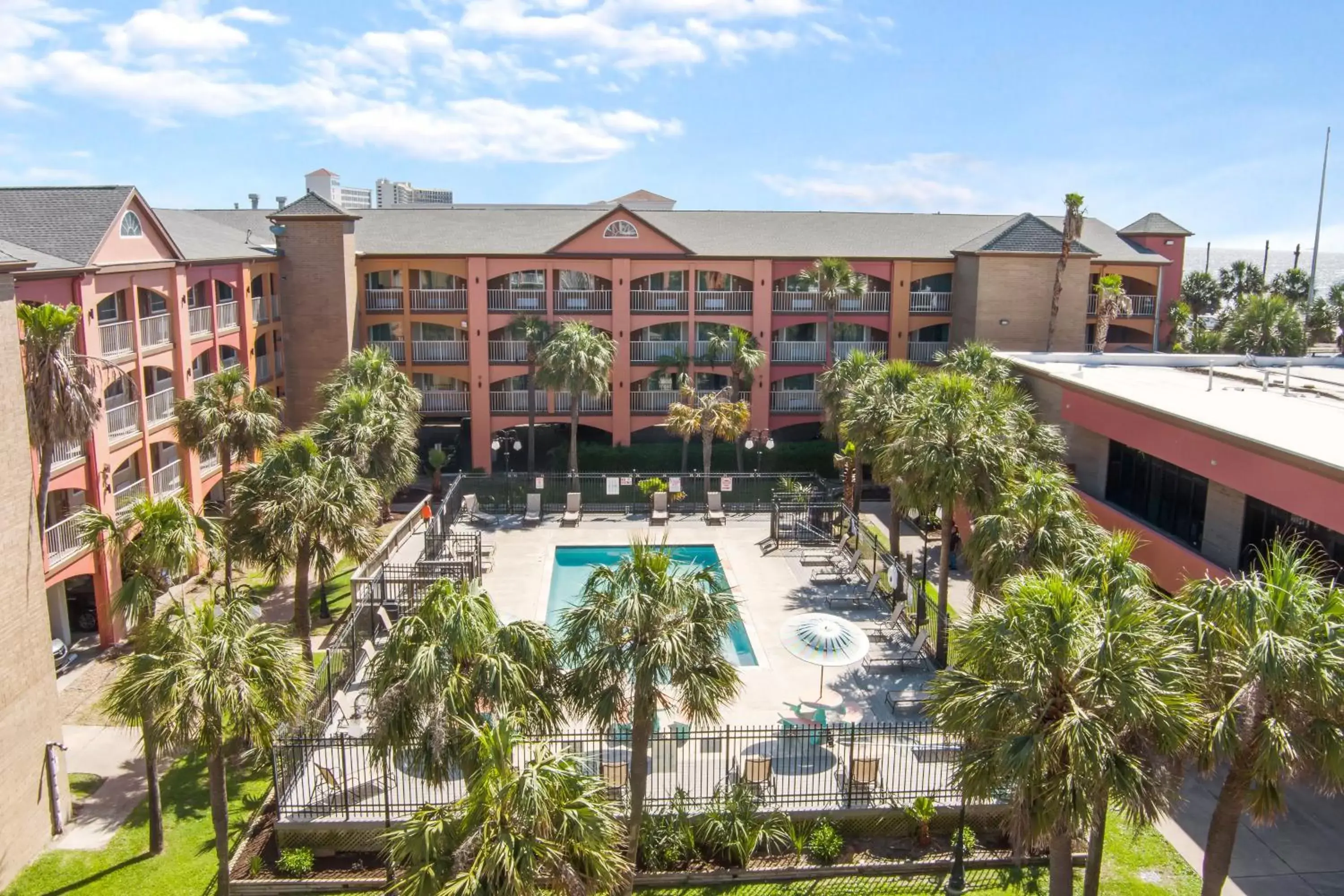 Swimming pool, Pool View in Beachfront Palms Hotel