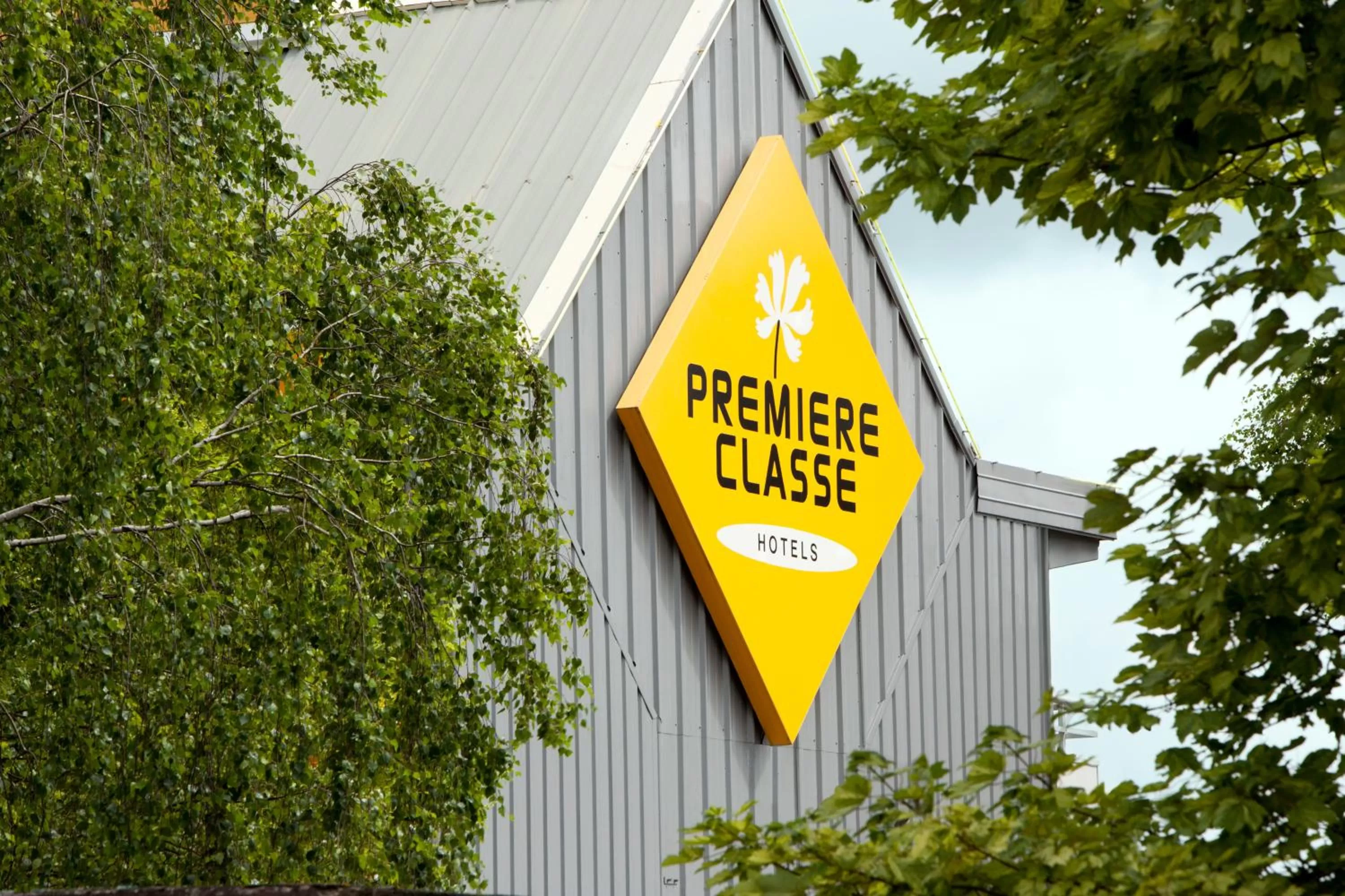 Property logo or sign in Premiere Classe La Rochelle Nord - Puilboreau