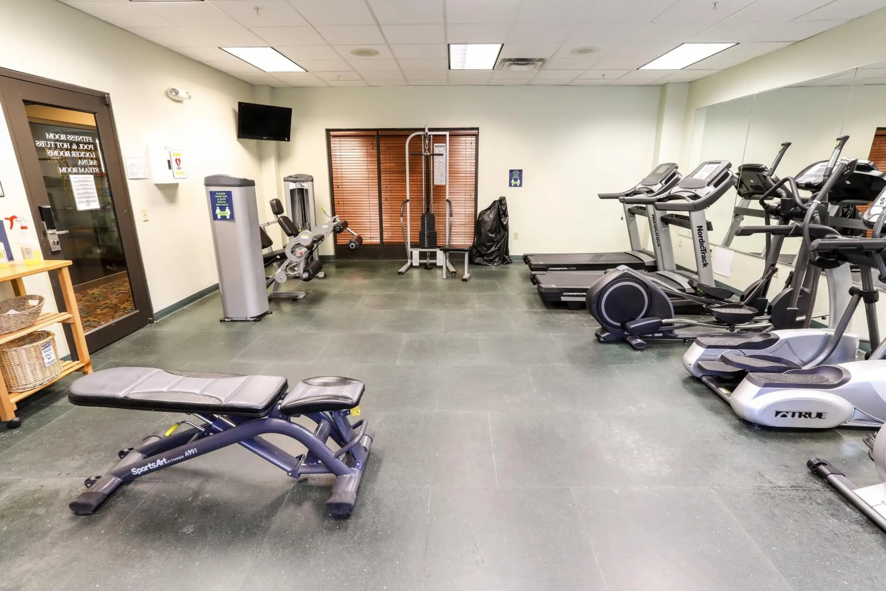 Fitness centre/facilities in Kaatskill Mountain Club and Condos by Hunter Mountain Fitness centre/facilities in Kaatskill Mountain Club and Condos by Hunter Mountain