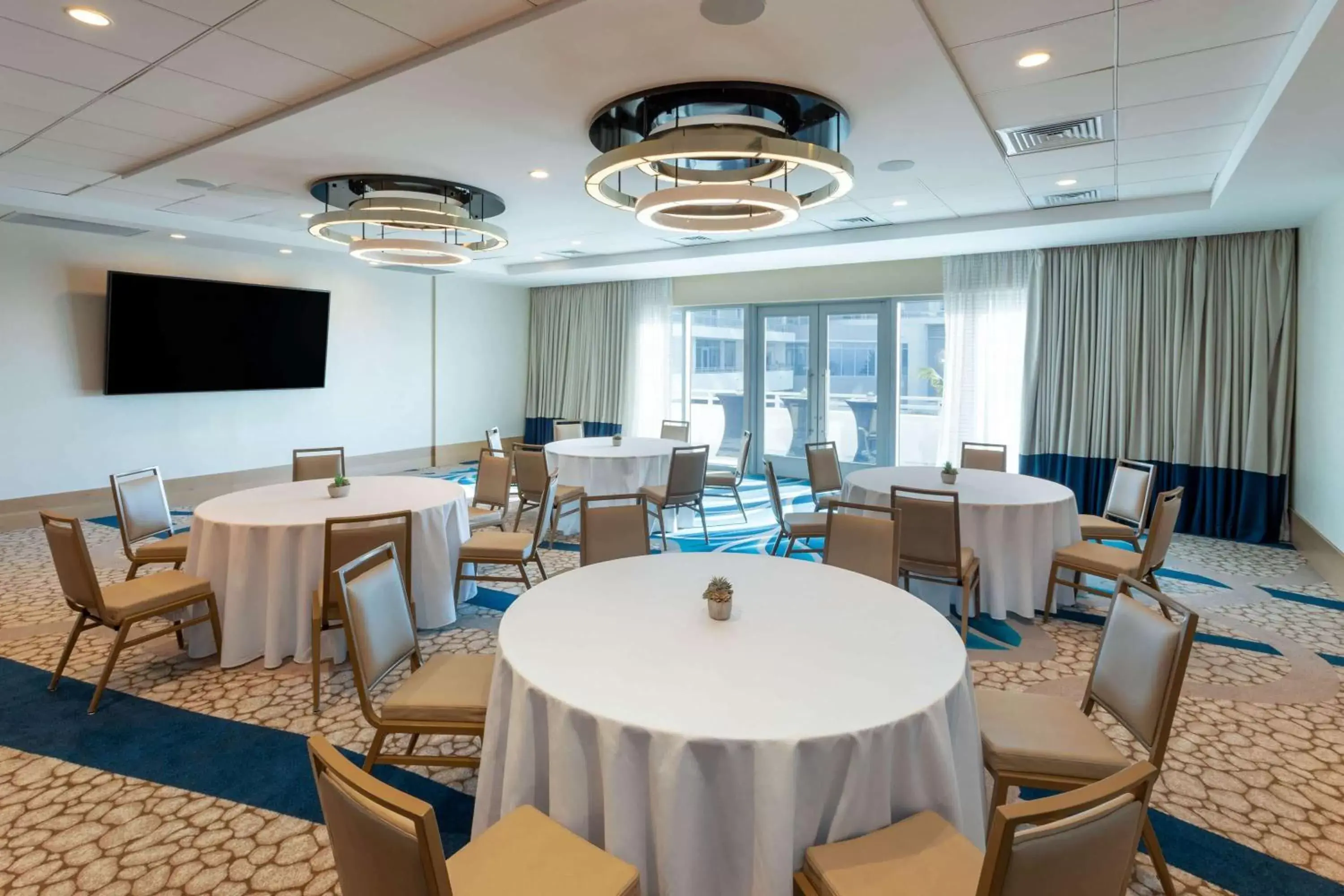 Meeting/conference room, Restaurant/Places to Eat in Wyndham Grand Clearwater Beach