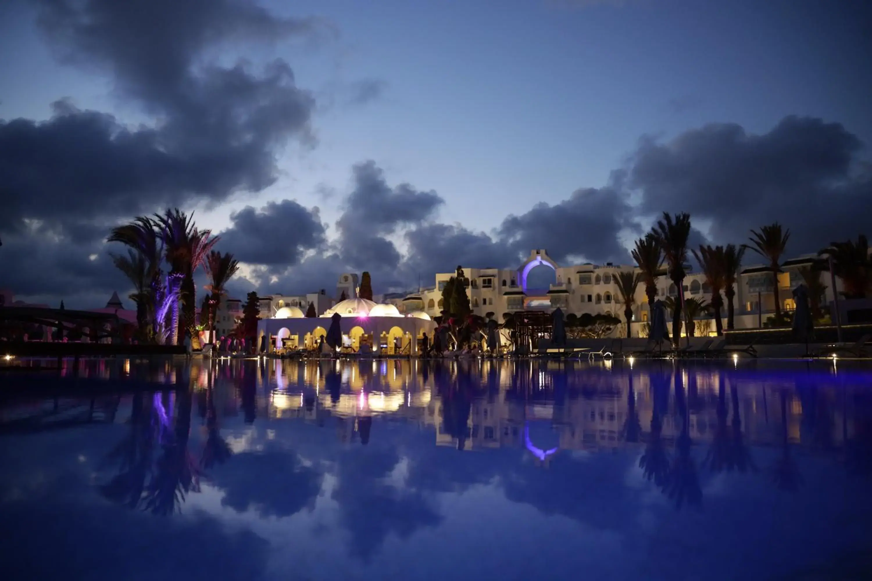 Pool view, Swimming Pool in The Mirage Resort & SPA