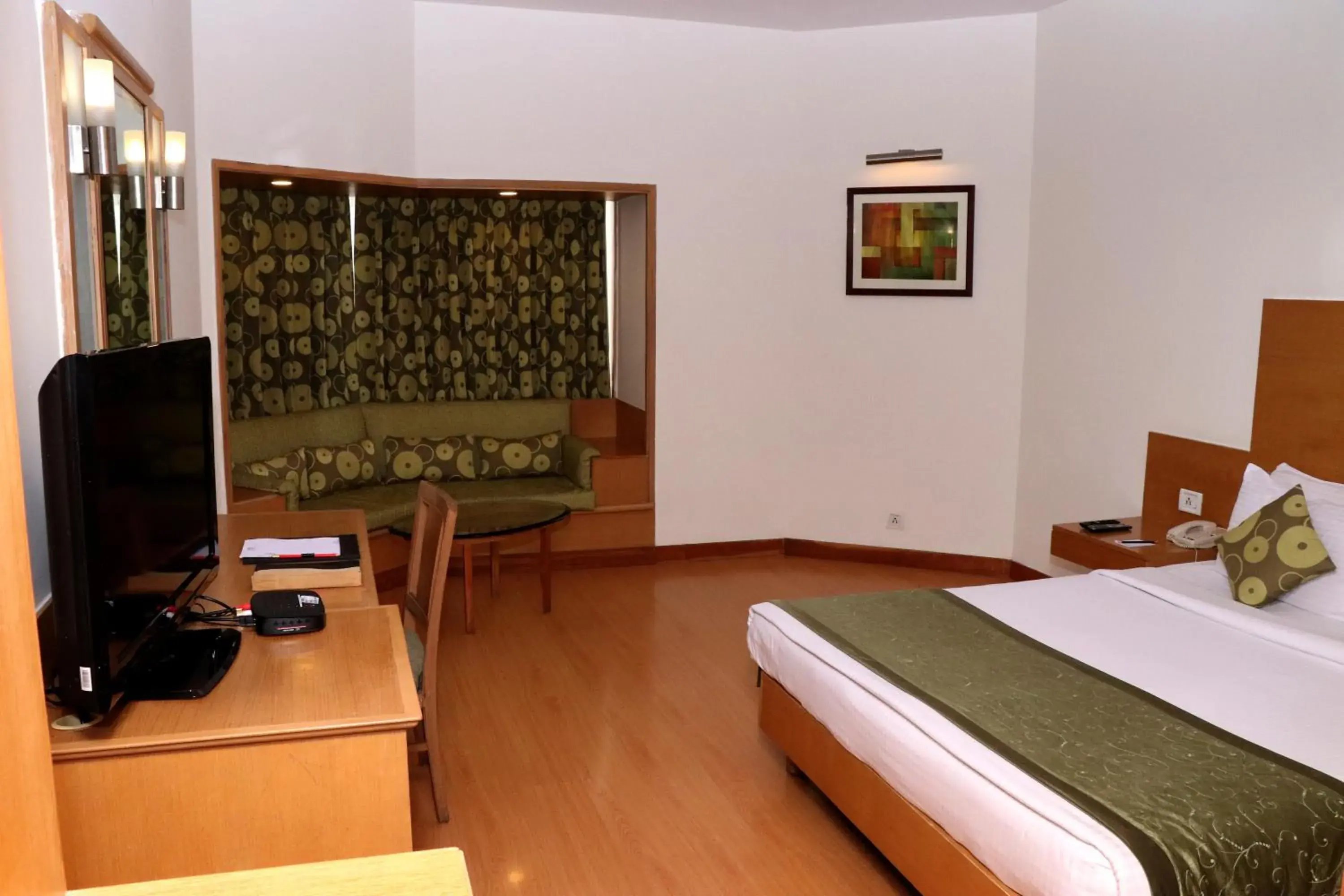 Bedroom, TV/Entertainment Center in Hotel Vits Aurangabad