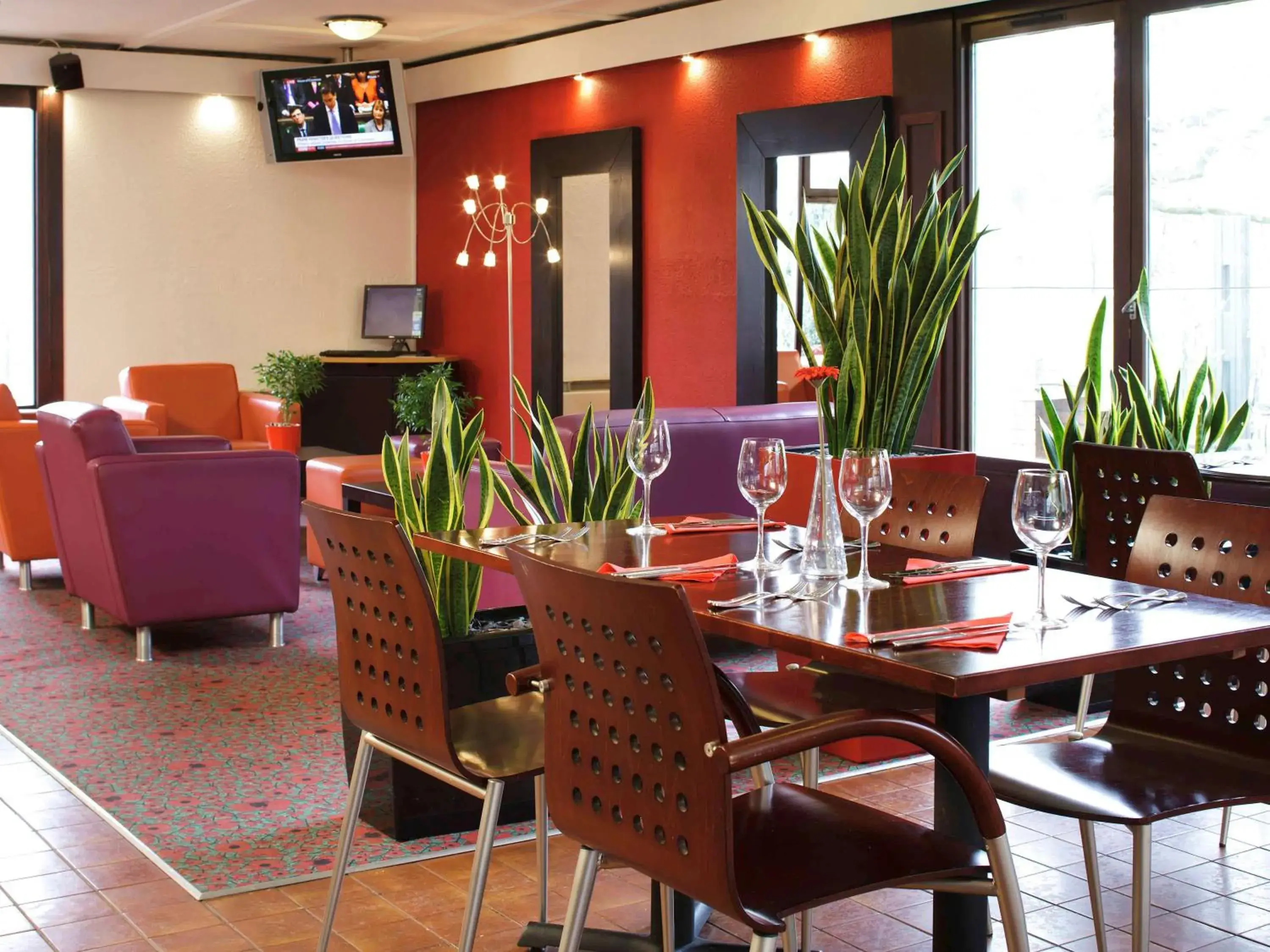 Restaurant/Places to Eat in Ibis Coventry South Whitley Hotel