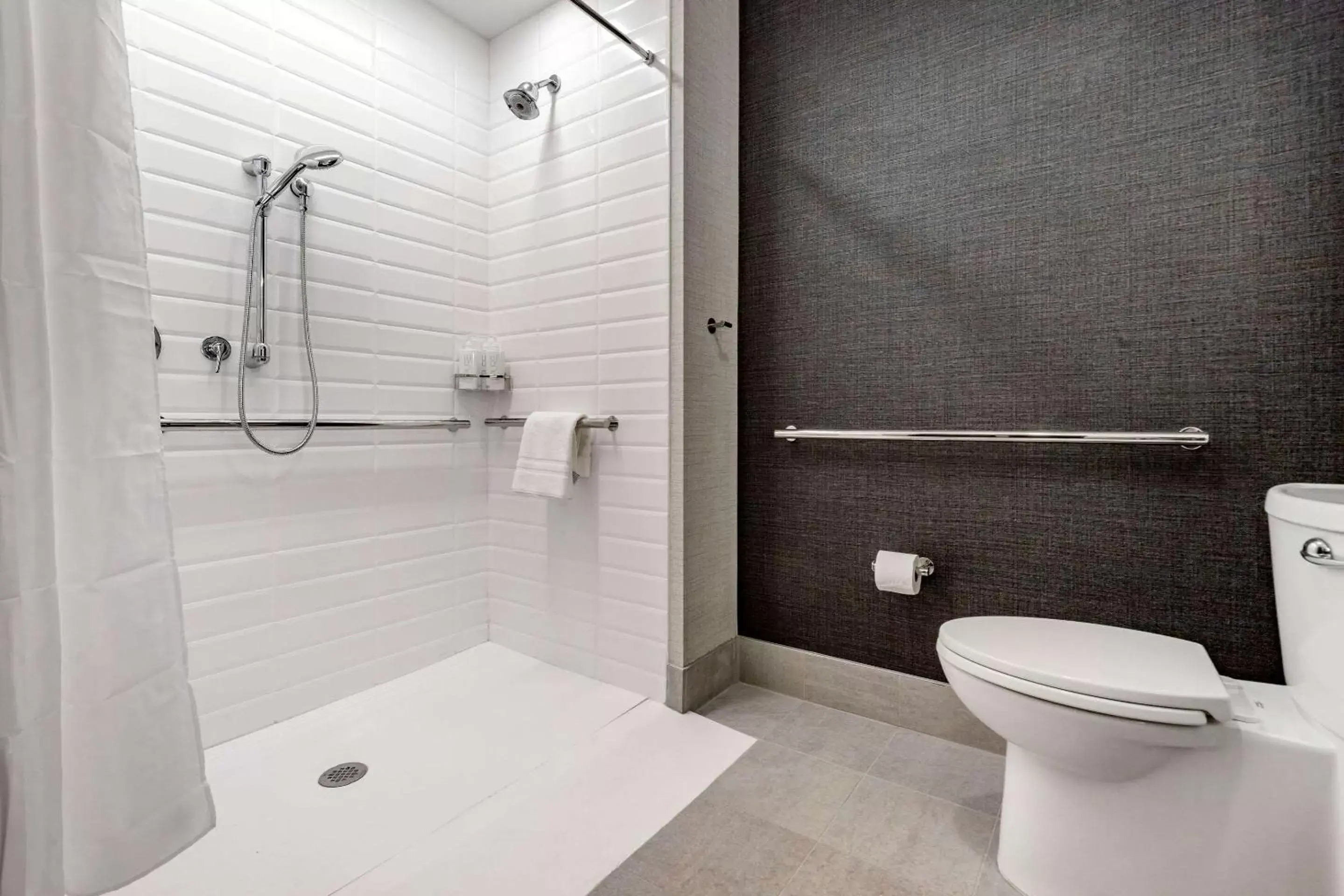 Bedroom, Bathroom in Cambria Hotel Savannah Downtown Historic District